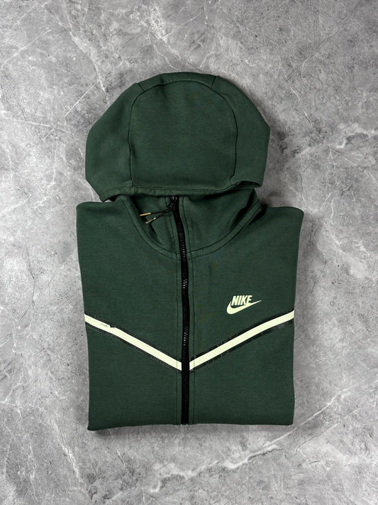 Nike Tech Fleece muška dukserica (M)