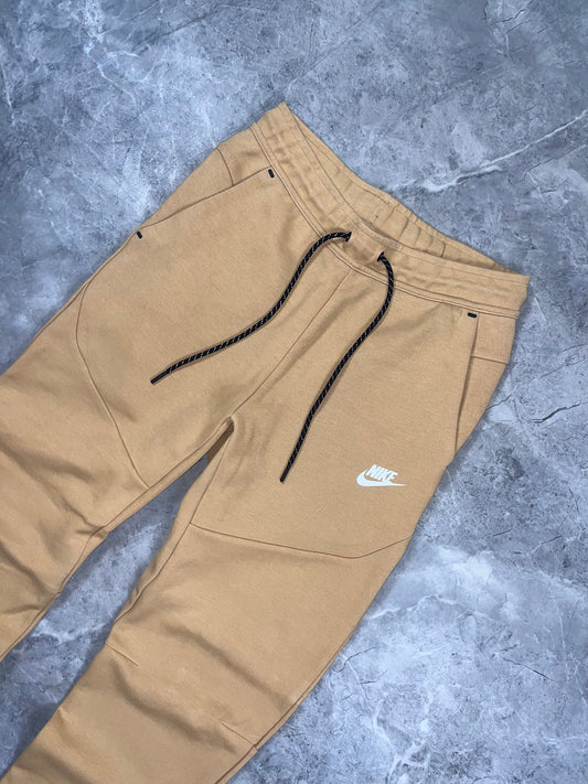 Nike Tech Fleece Gold muška trenerka (XS)