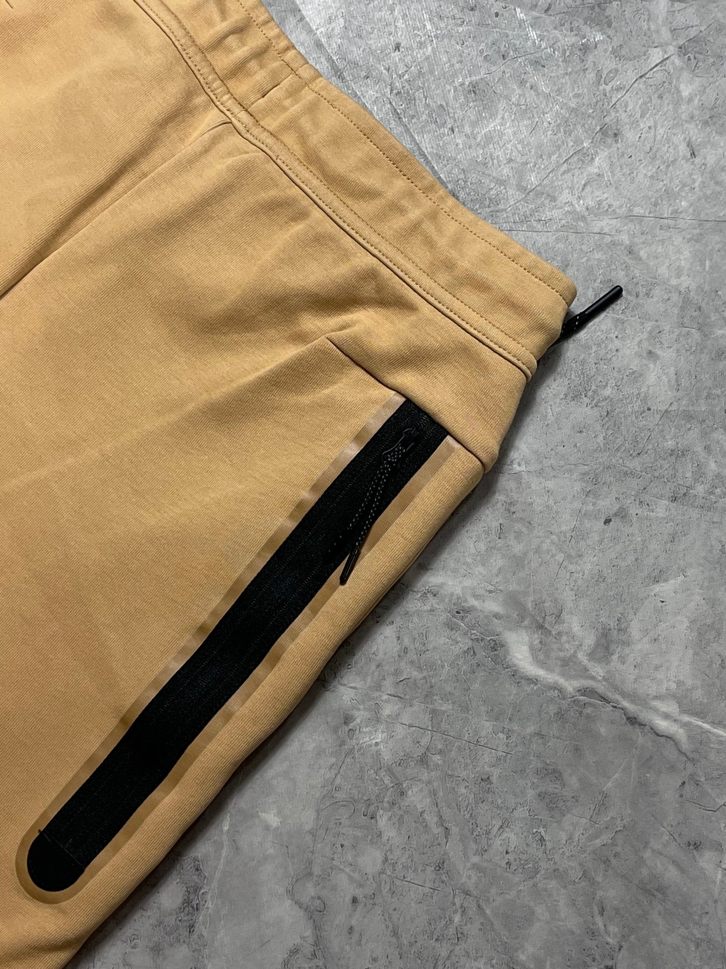 Nike Tech Fleece Gold muška trenerka (XS)