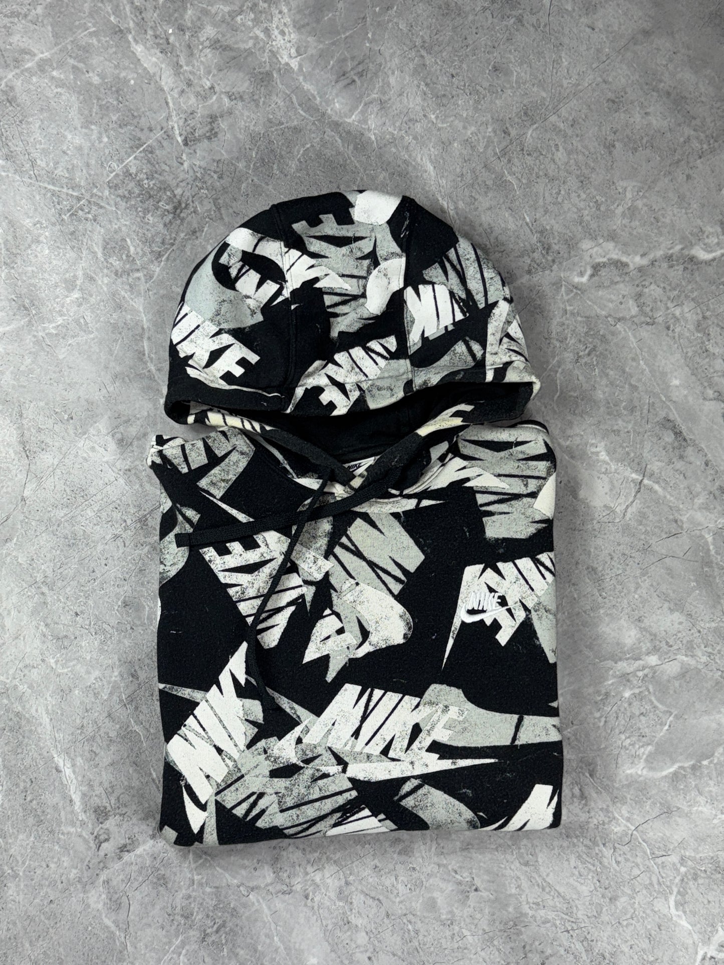 Nike All Over Print muška dukserica (M)