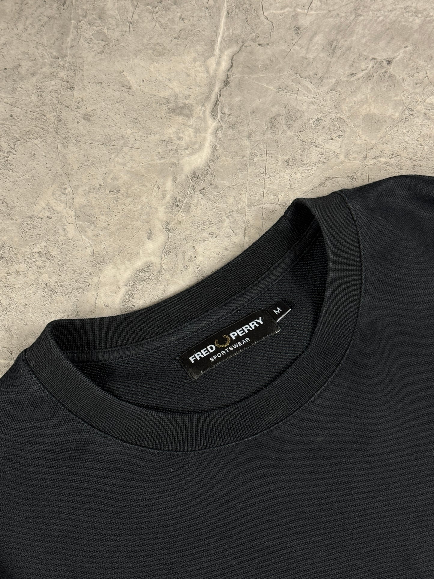 Fred Perry muška crna dukserica (S)