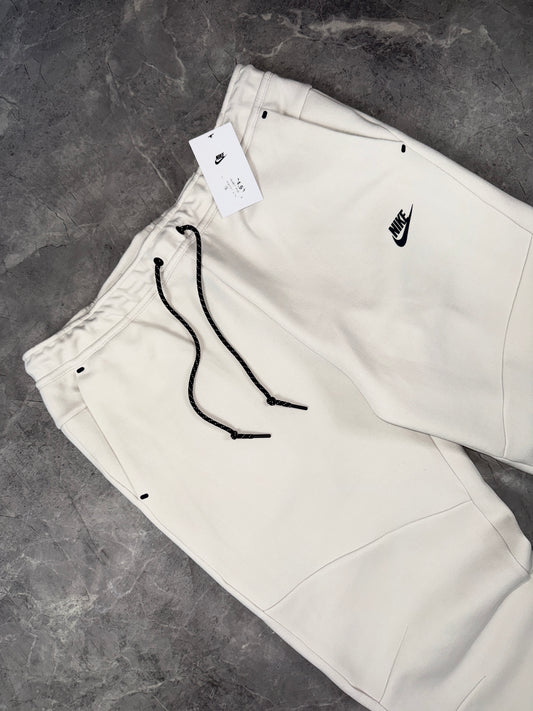 Nike Tech Fleece muška trenerka (XL)