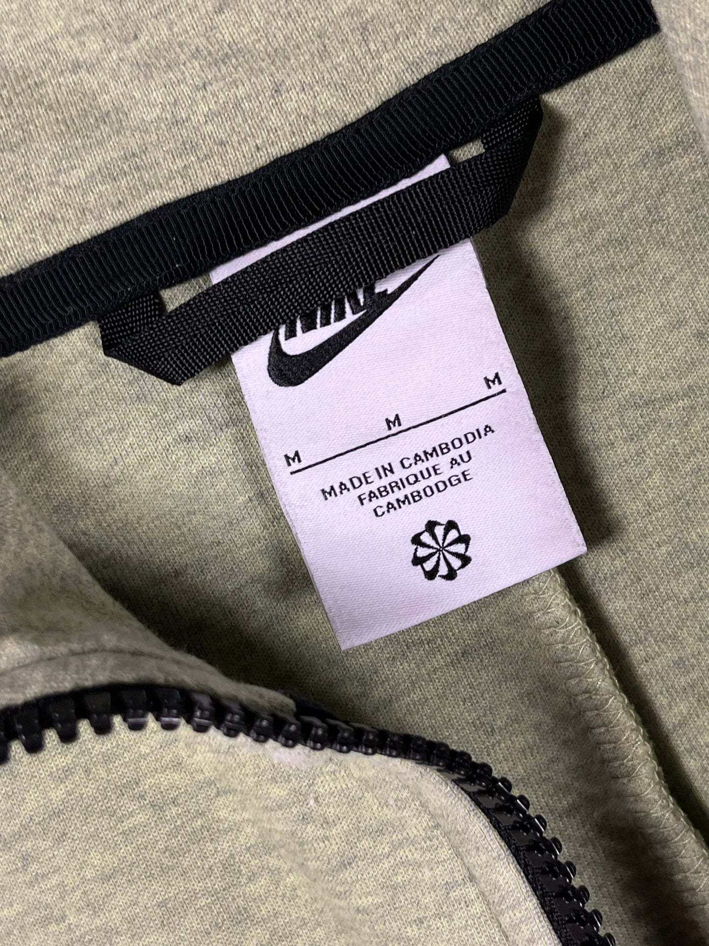 Nike Tech Fleece muška dukserica (M)