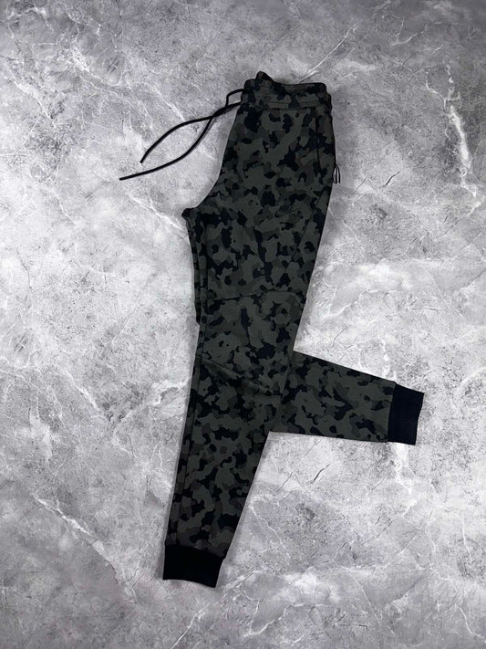 Nike Tech Fleece Camo muška trenerka(XS,S,M)