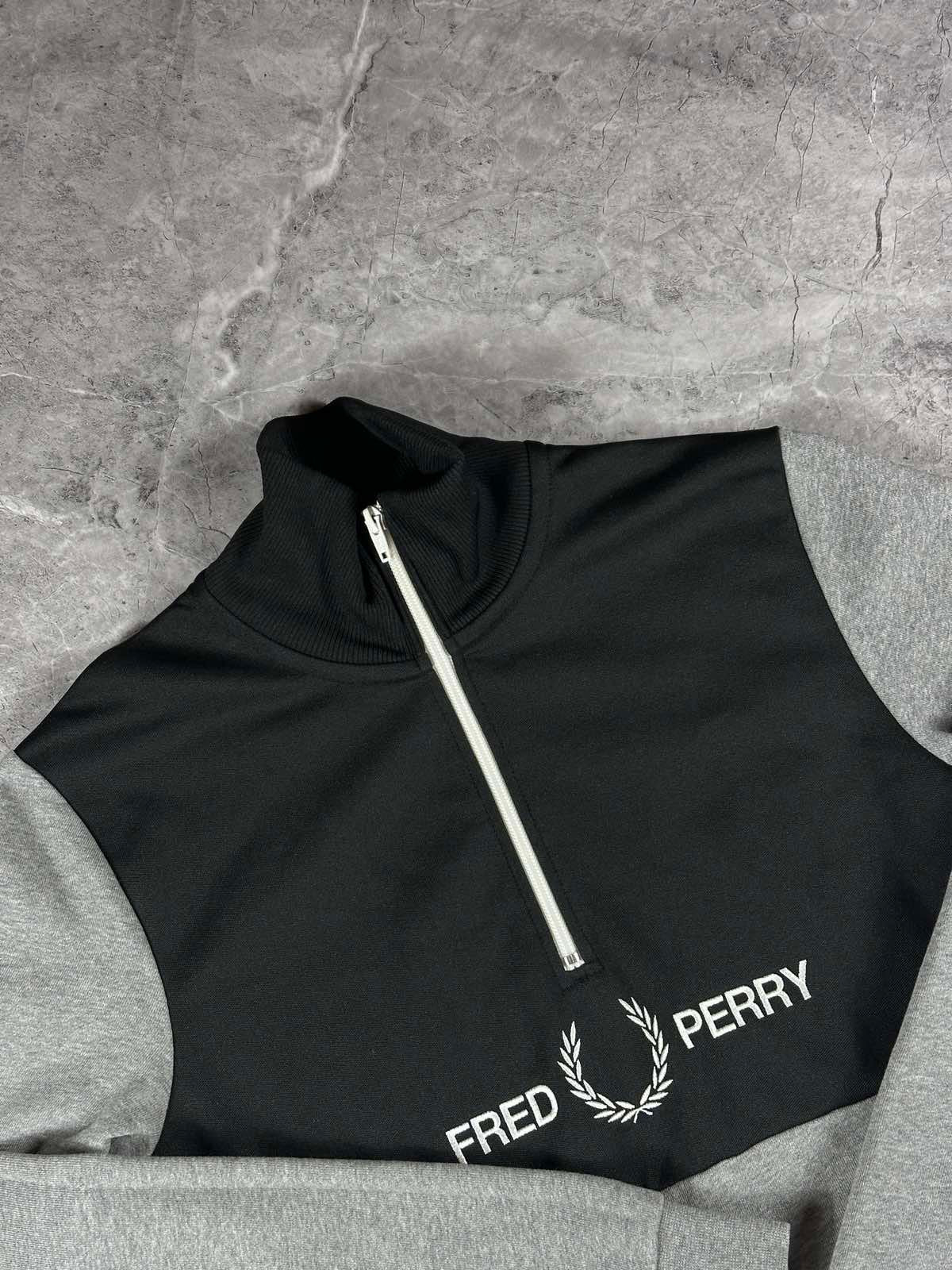 Fred Perry Halfzip muška dukserica (S,M)