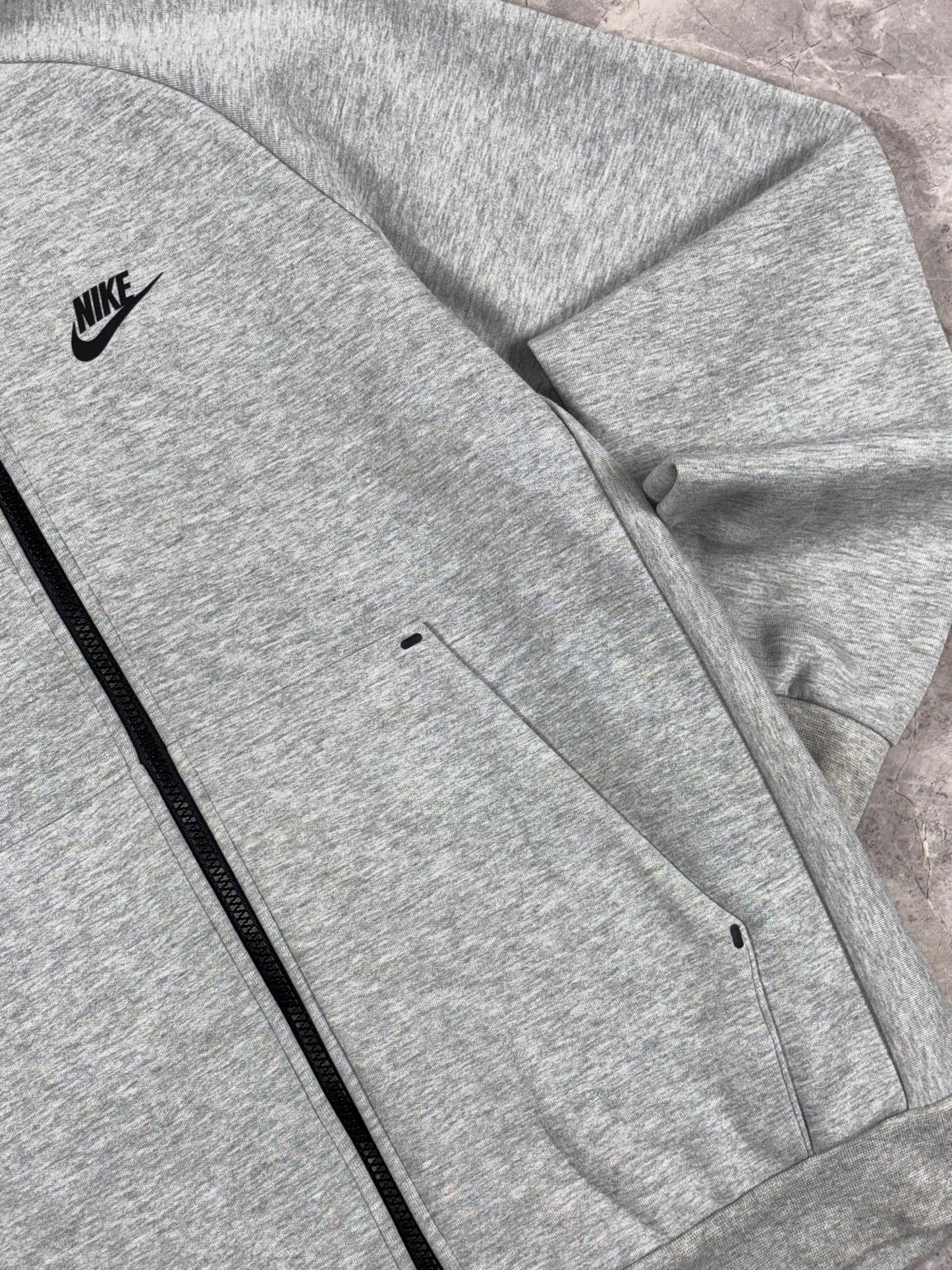 Nike Tech Fleece Hard Grey muška dukserica (S, L)