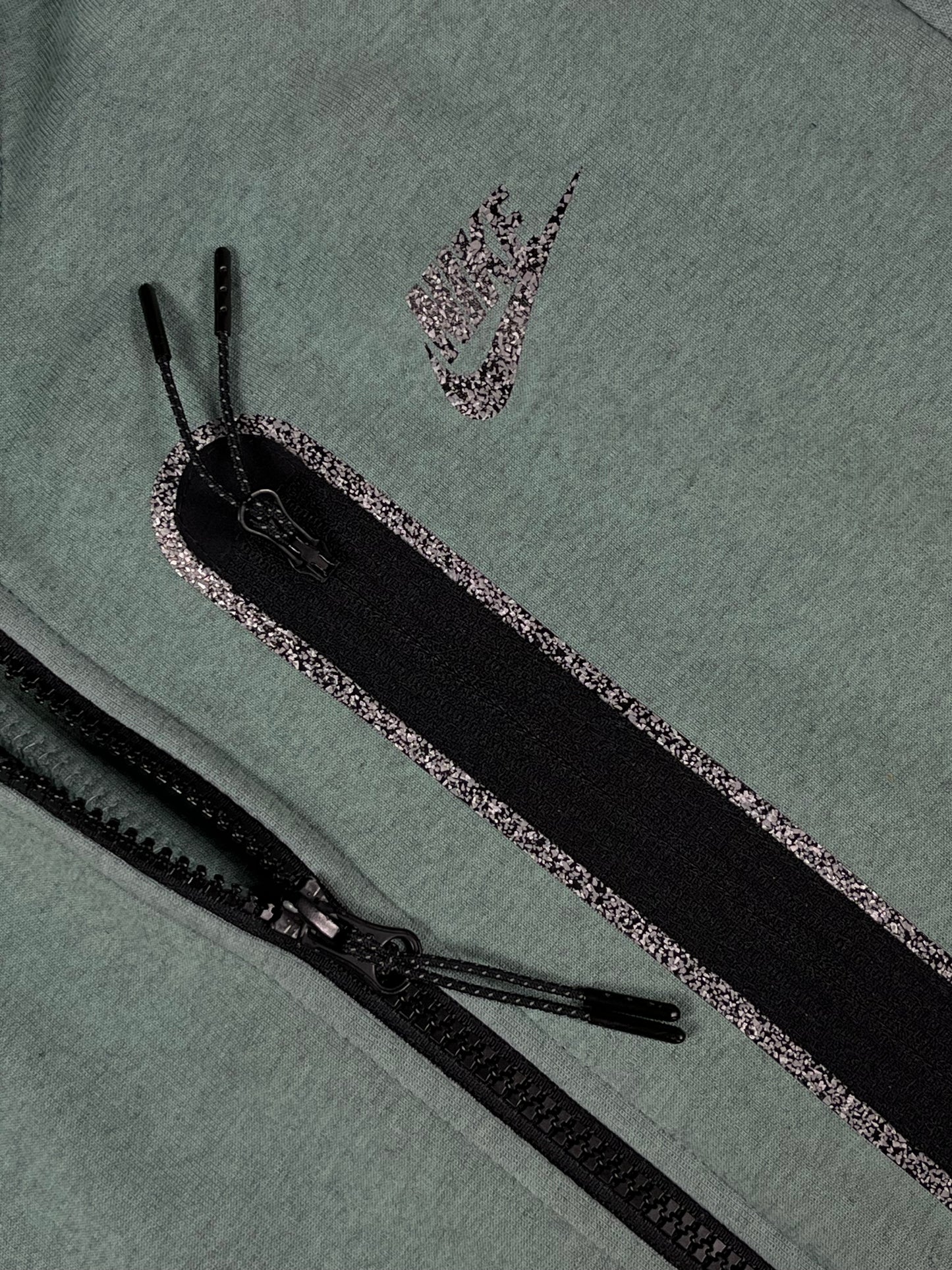 Nike Tech Fleece muška dukserica (M)