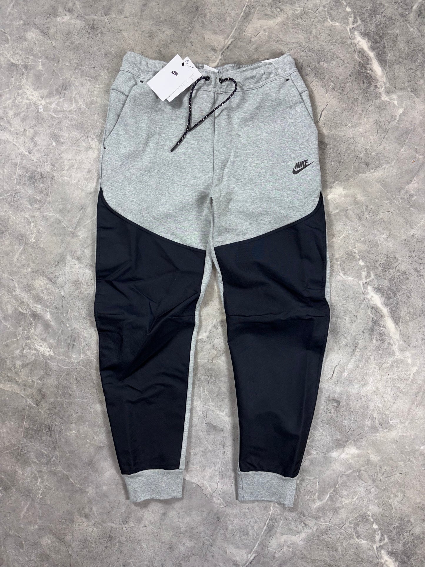 Nike Tech Fleece Hybrid muška trenerka (L,XL)