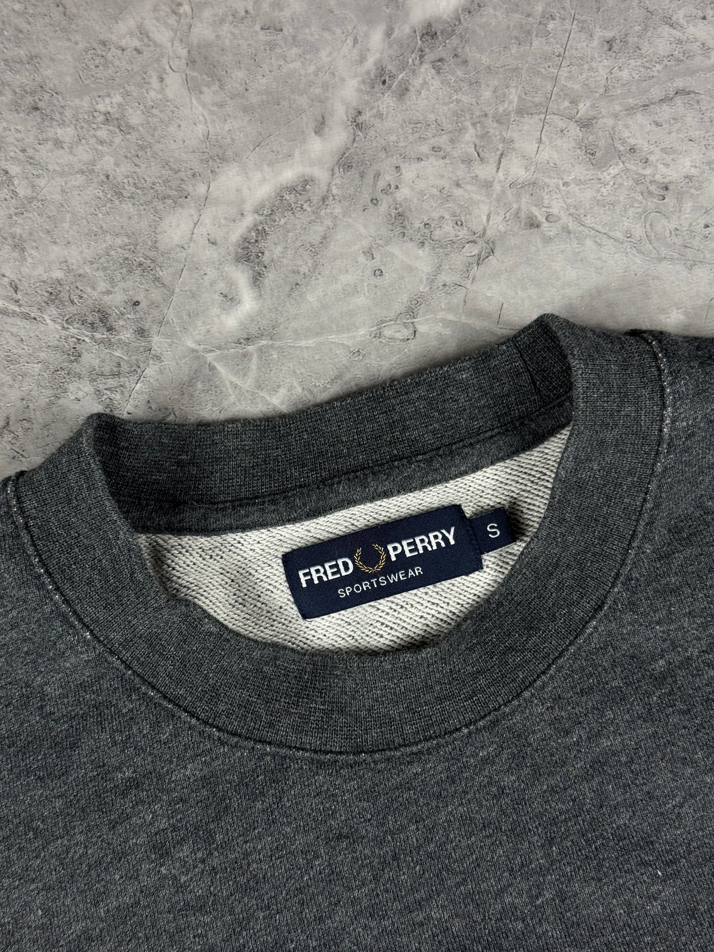 Fred Perry Sivo Beli muška dukserica (S)