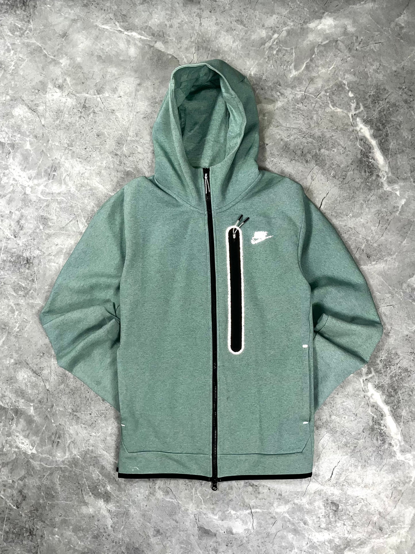 Nike Tech Fleece muška dukserica (M)