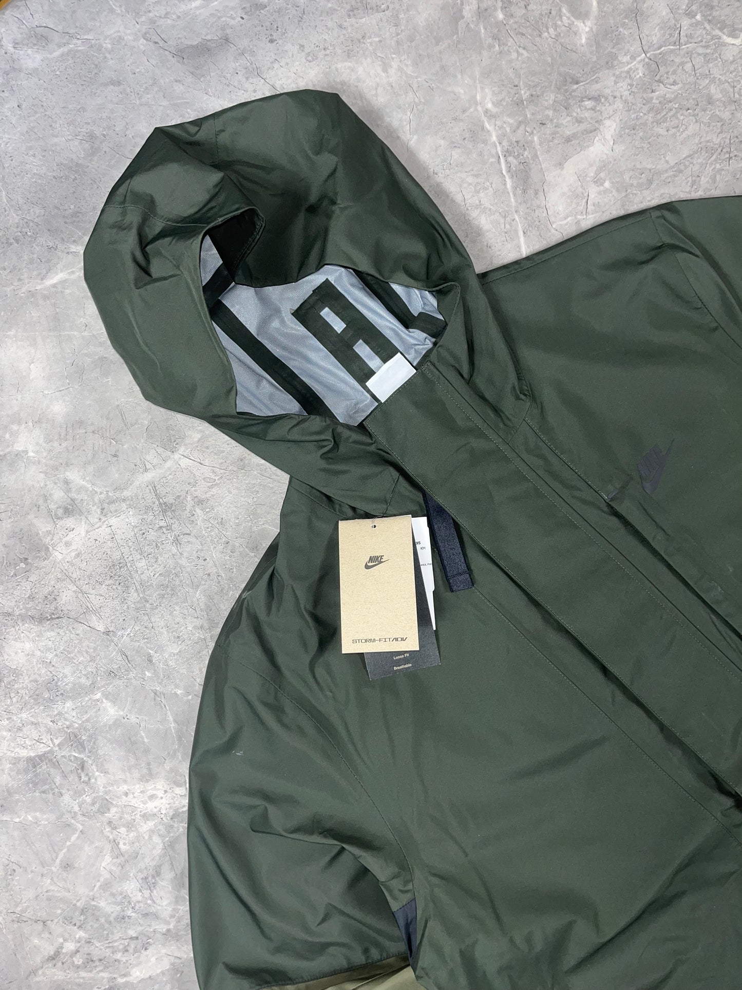 Nike Tech Stormfit muška jakna (S, M)