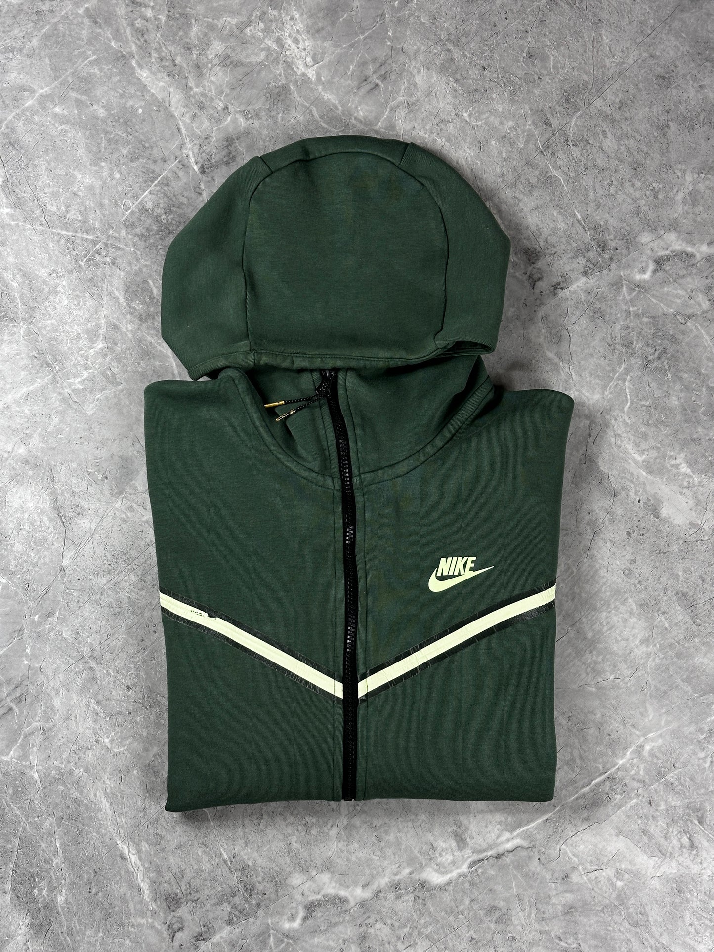 Nike Tech Fleece muška dukserica (M)