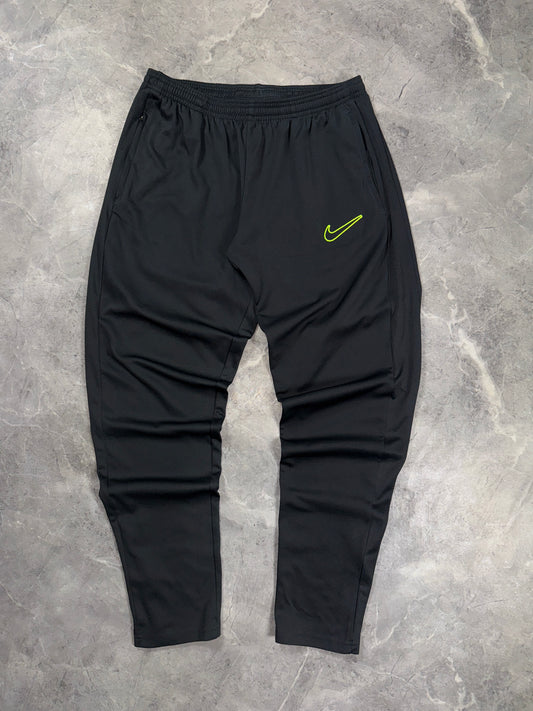 Nike Dri Fit muška trenerka (L)