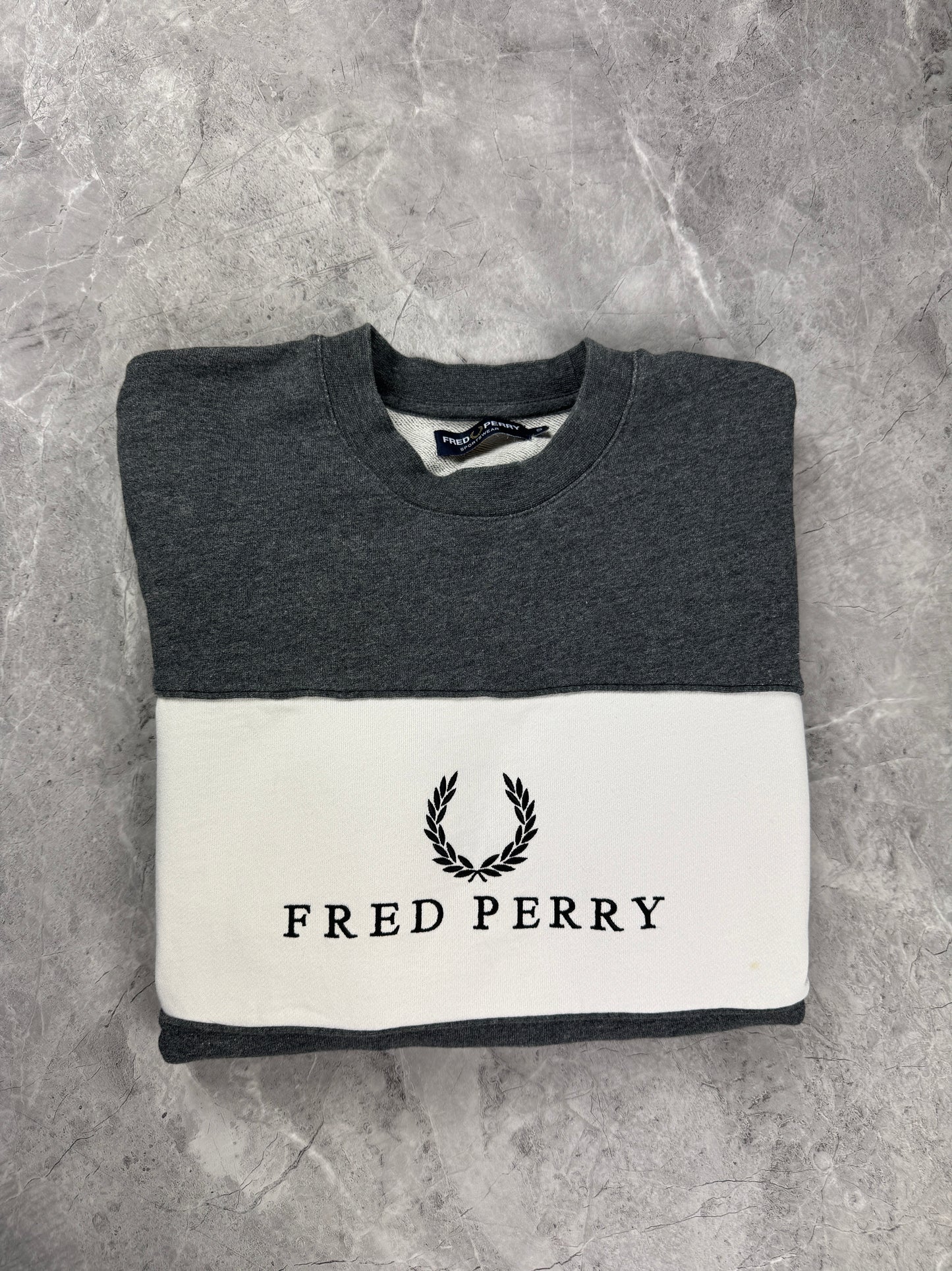 Fred Perry Sivo Beli muška dukserica (S)