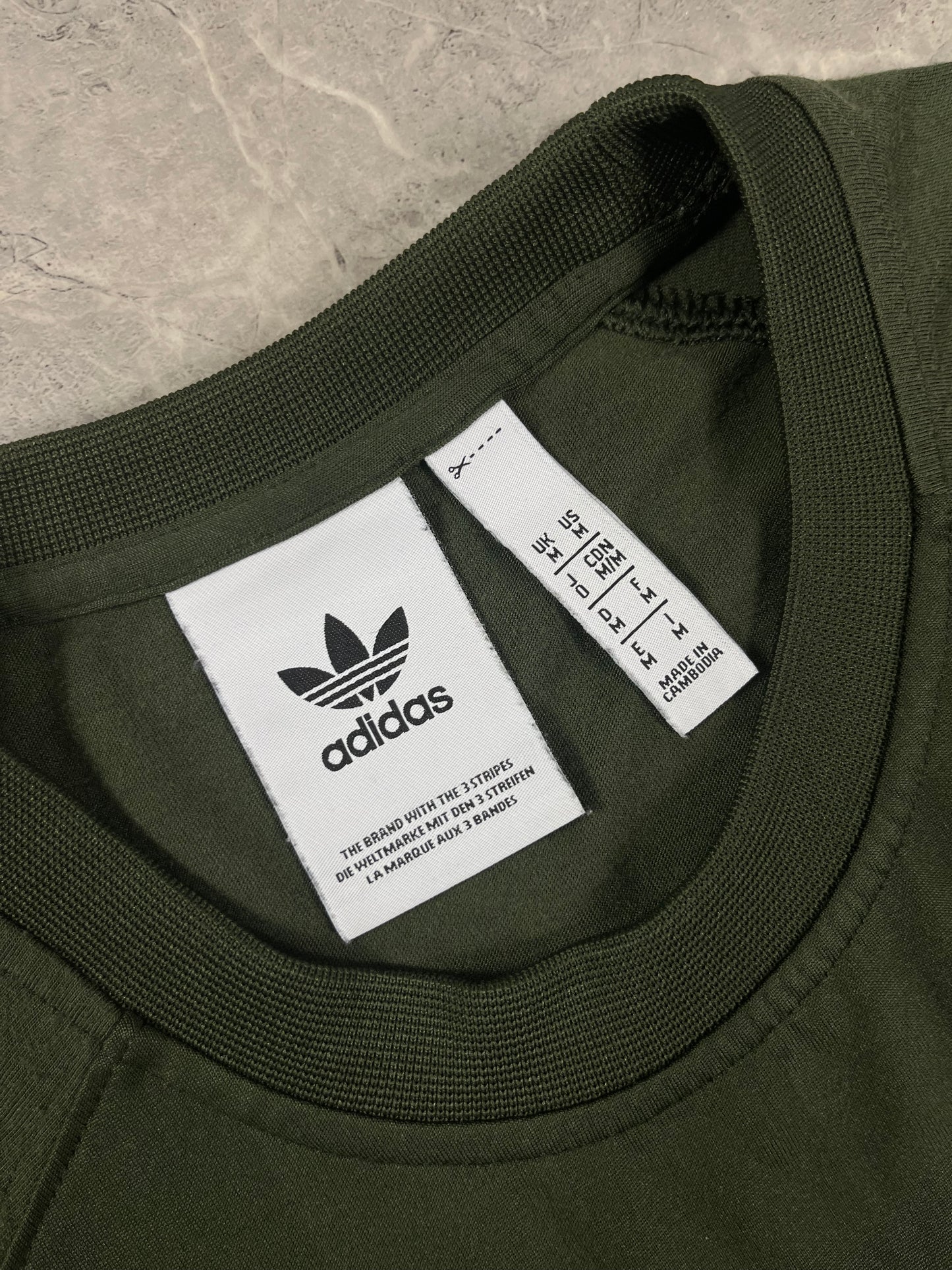 Adidas Originals olive muška majica (M)