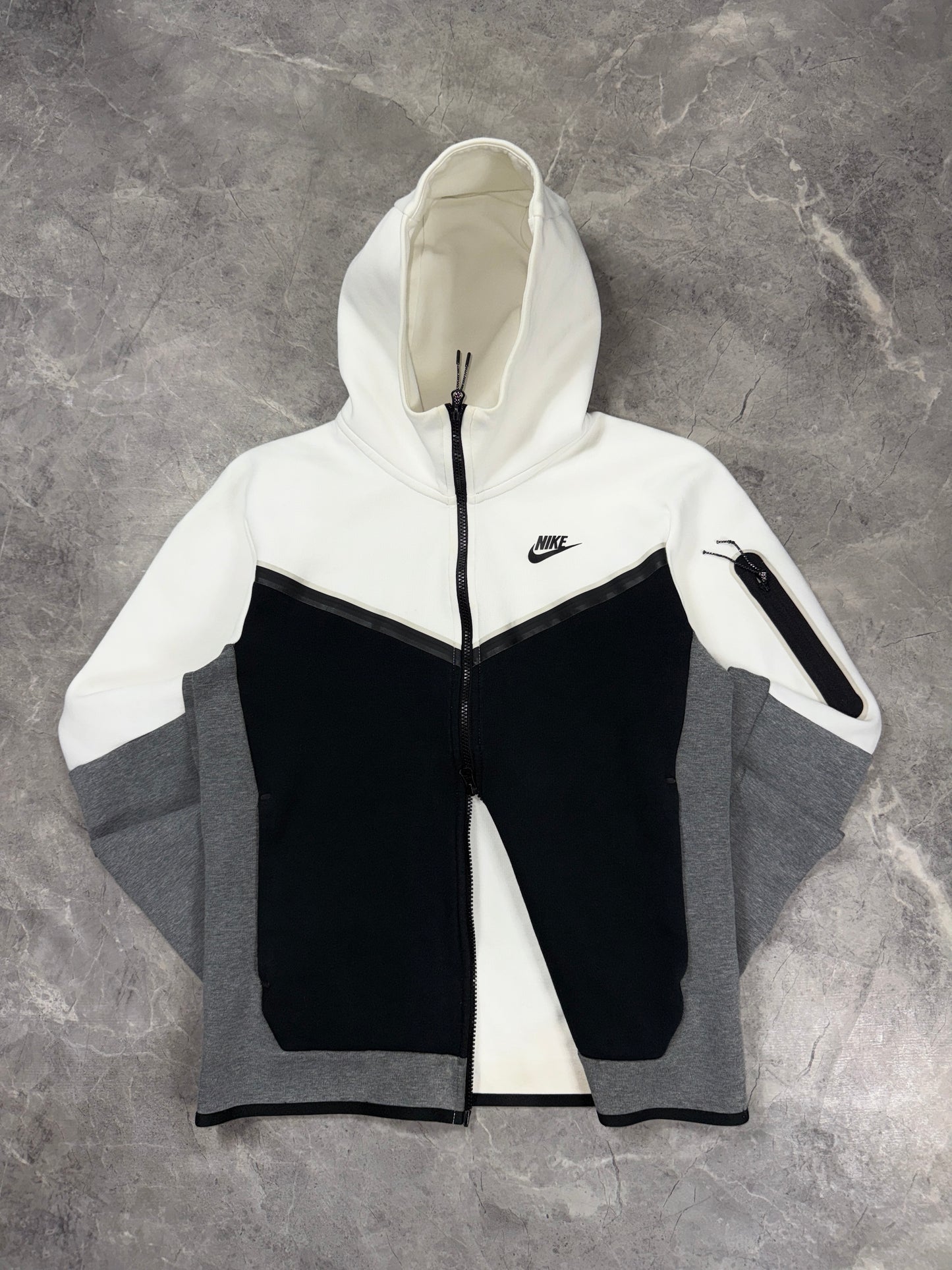 Nike Tech Fleece muška dukserica(S)
