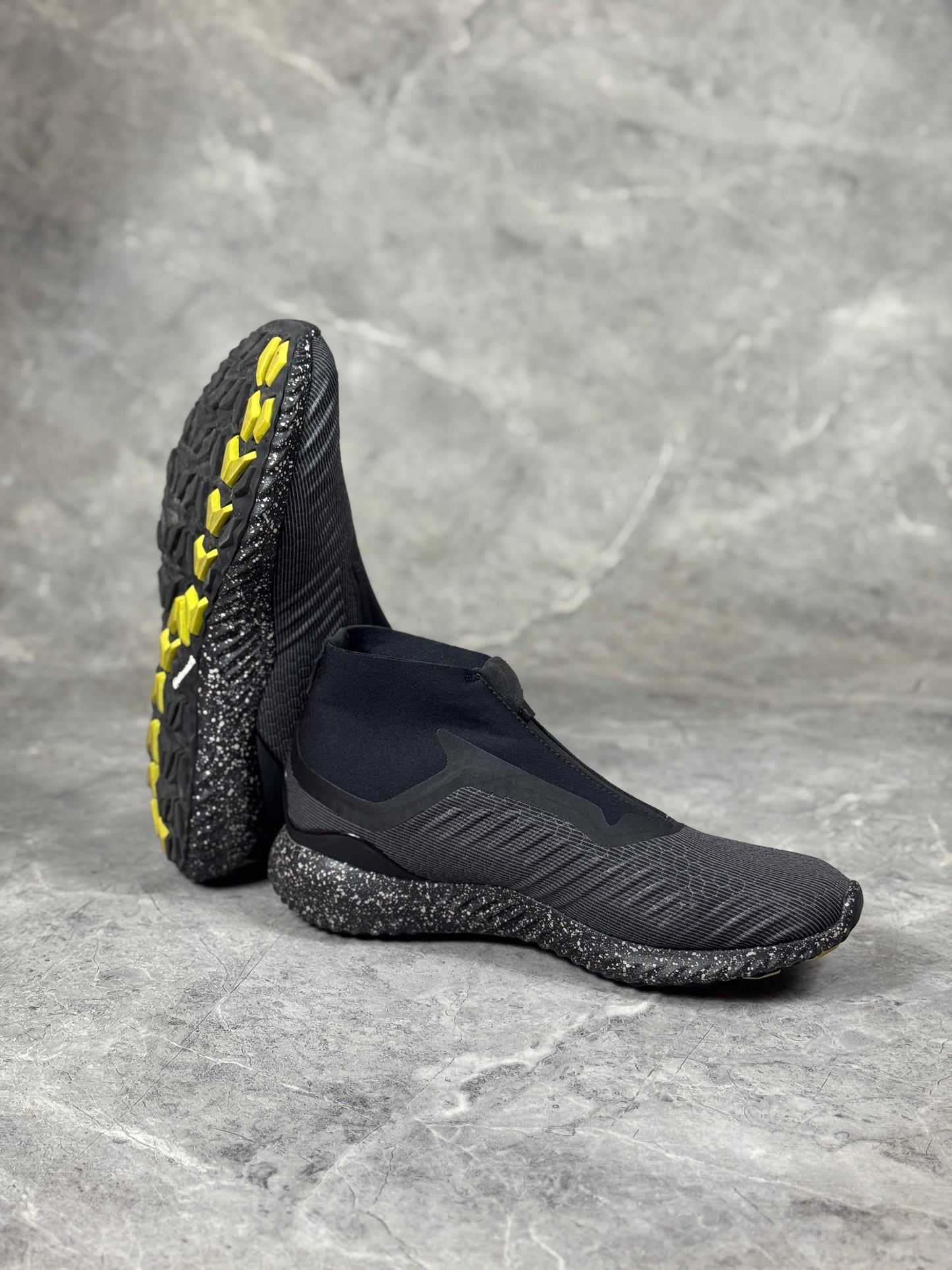 Adidas Alphabounce 5.8 Zip Core Black muške patike(44)
