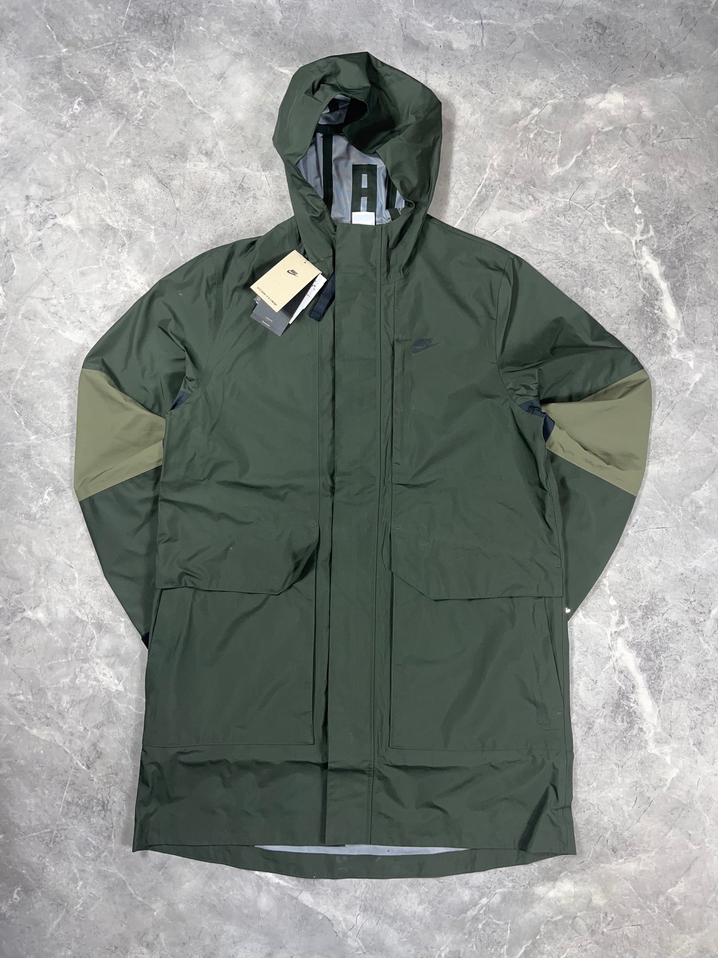 Nike Tech Stormfit muška jakna (S, M)