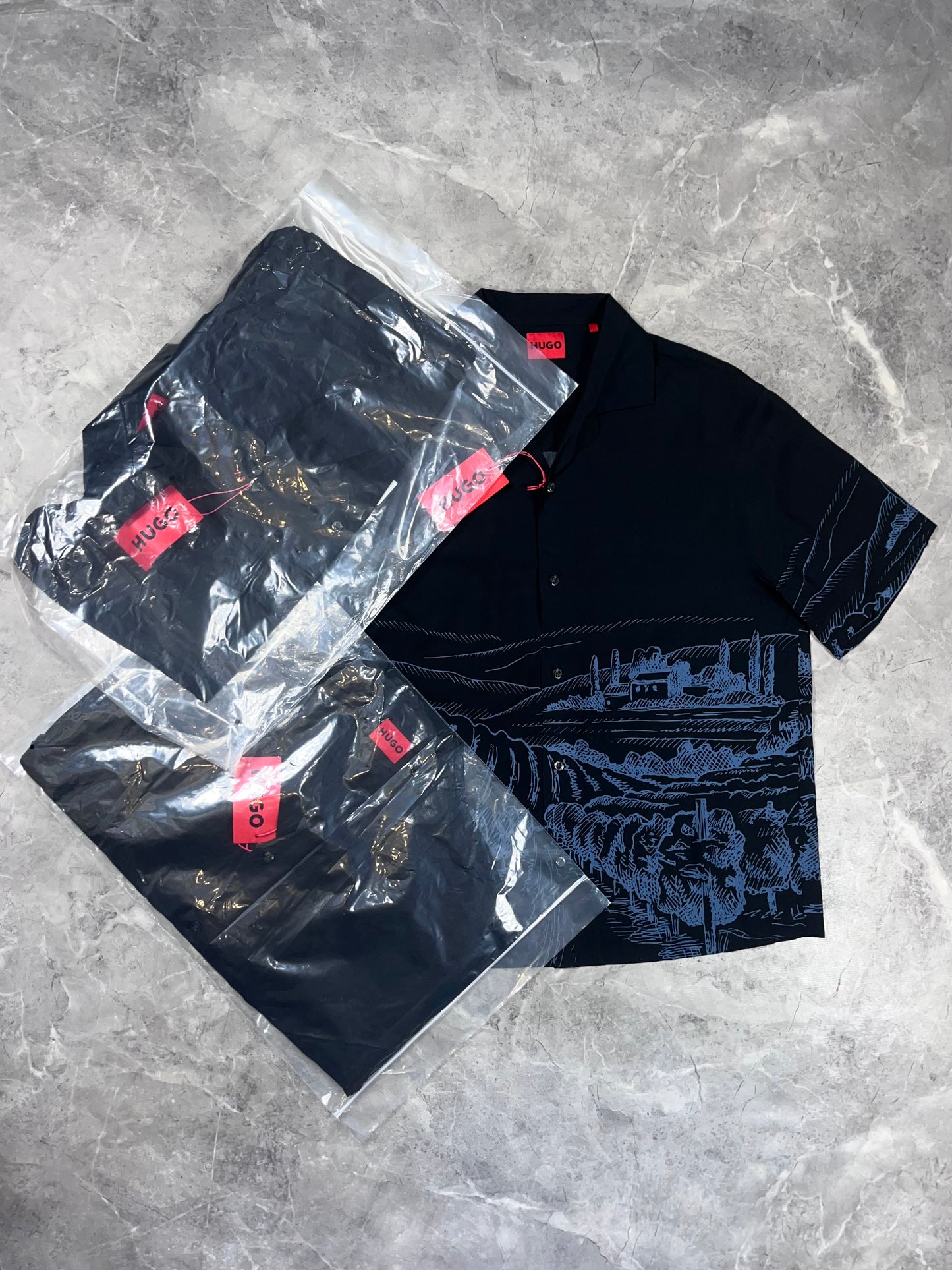Hugo Boss muška majica košulja (S,M)