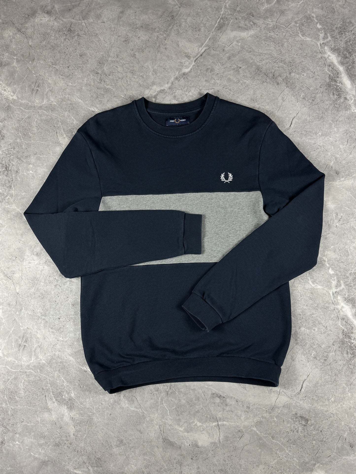 Fred Perry Sivo Teget muška dukserica (S)