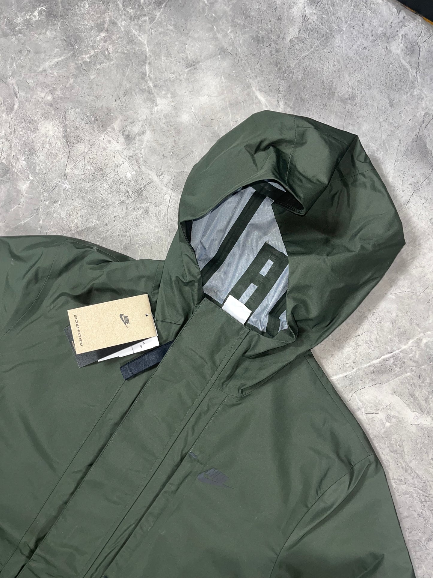Nike Tech Stormfit muška jakna (S, M)