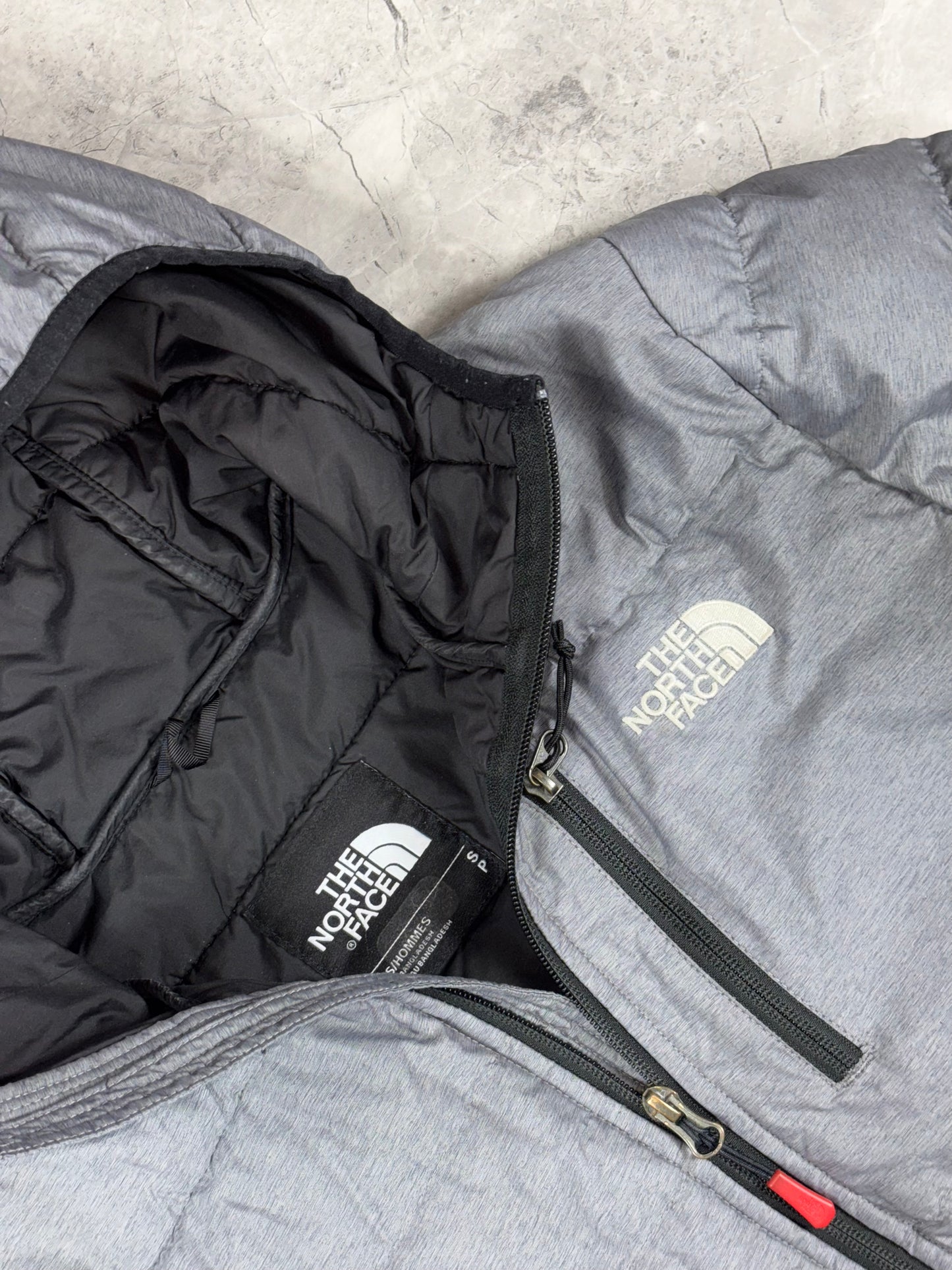 The North Face 550 muška tamno siva jakna (S)