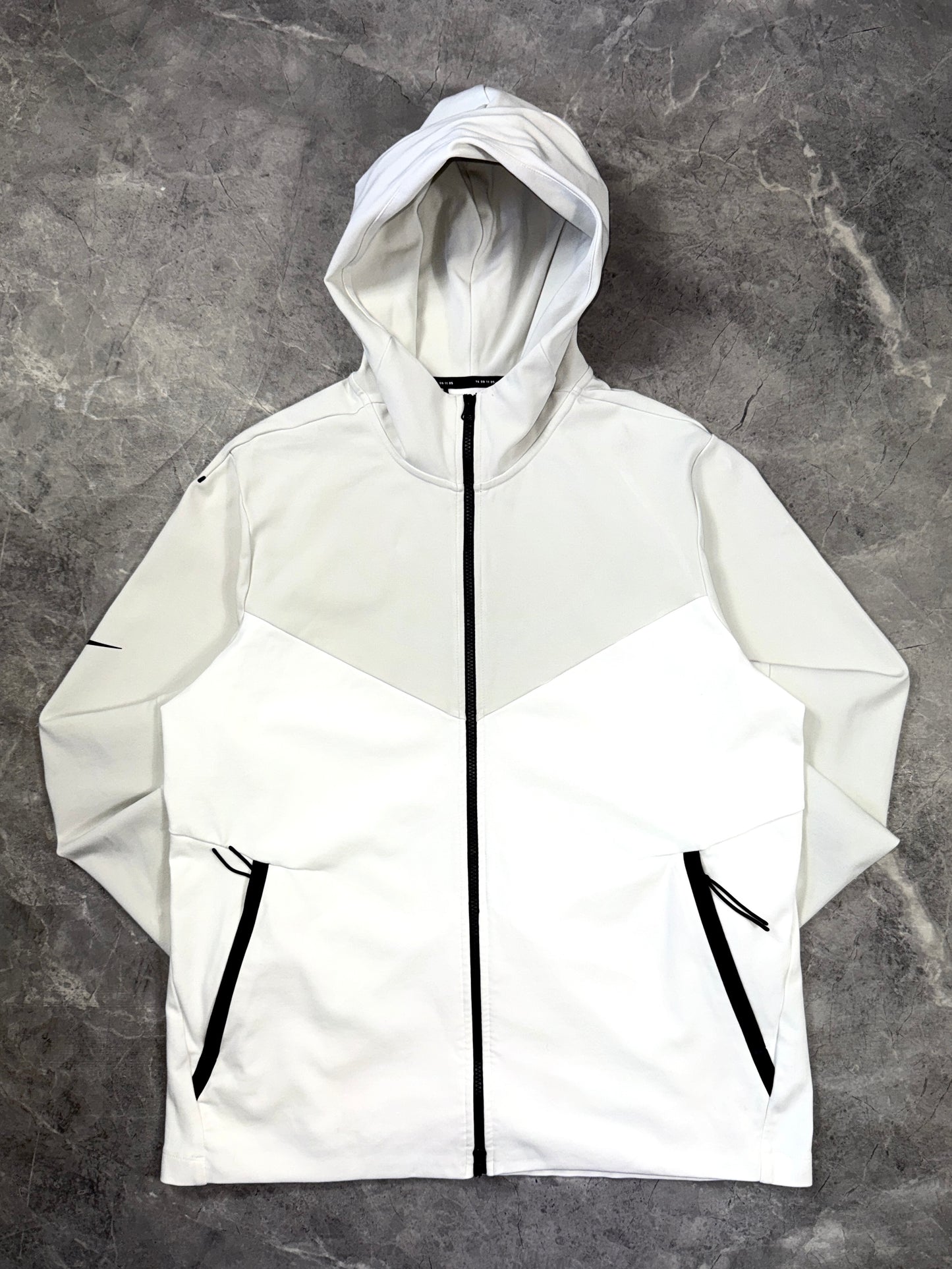 Nike Tech muška dukserica (XL)