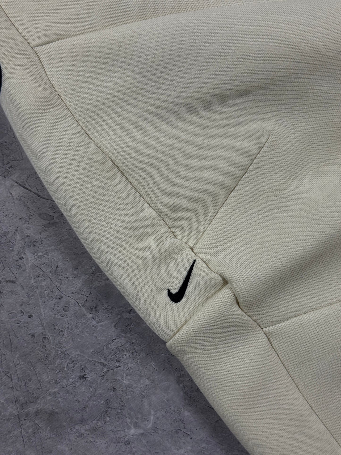Nike Tech Fleece muška trenerka (XS)