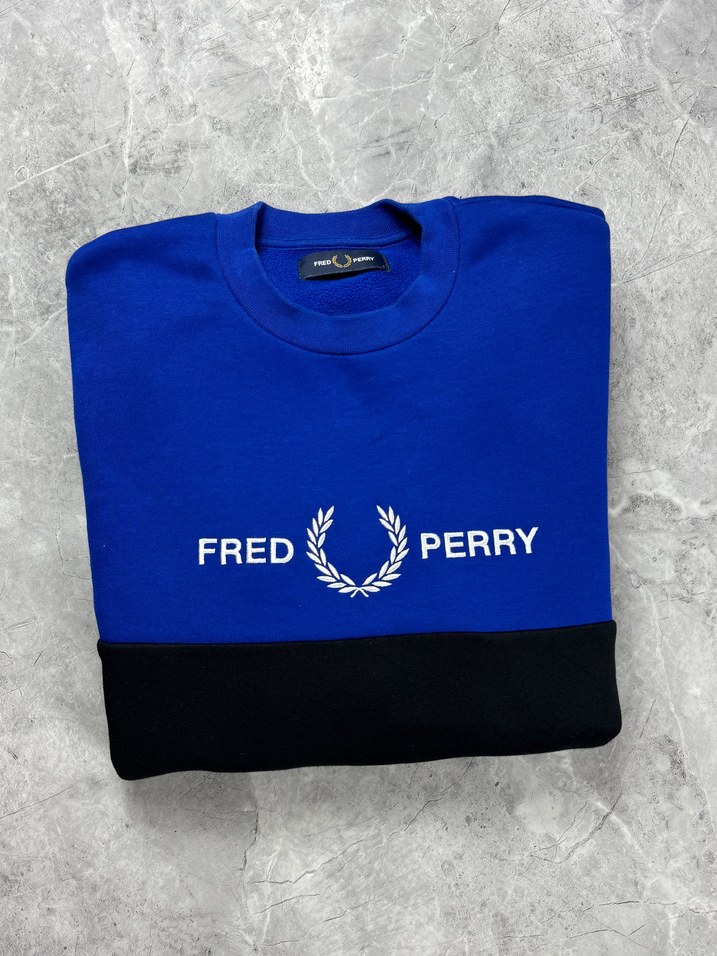 Fred Perry Crno Plava muška dukserica (S)