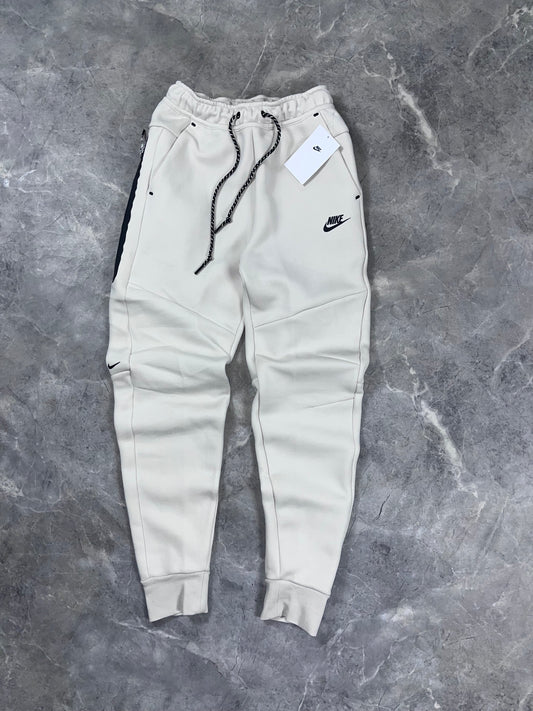 Nike Tech Fleece muška trenerka (S)