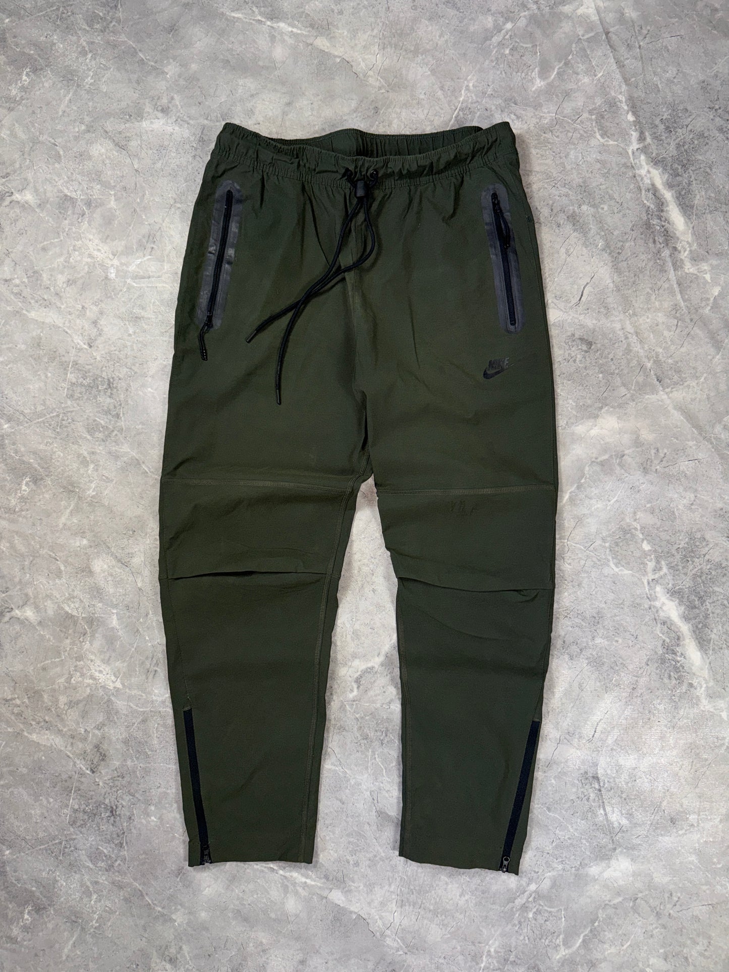 Nike Tech Fleece muške pantalone (L)