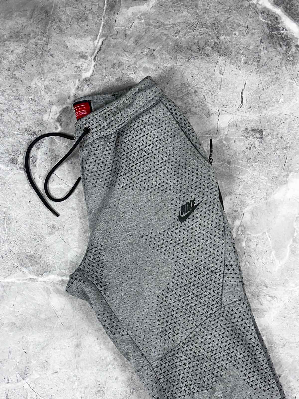 Nike Tech Fleece GX muška trenerka(XS)