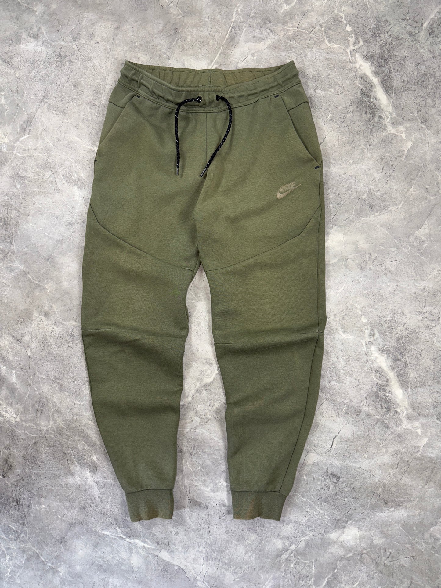 Nike Tech Fleece muške trenerke (S)