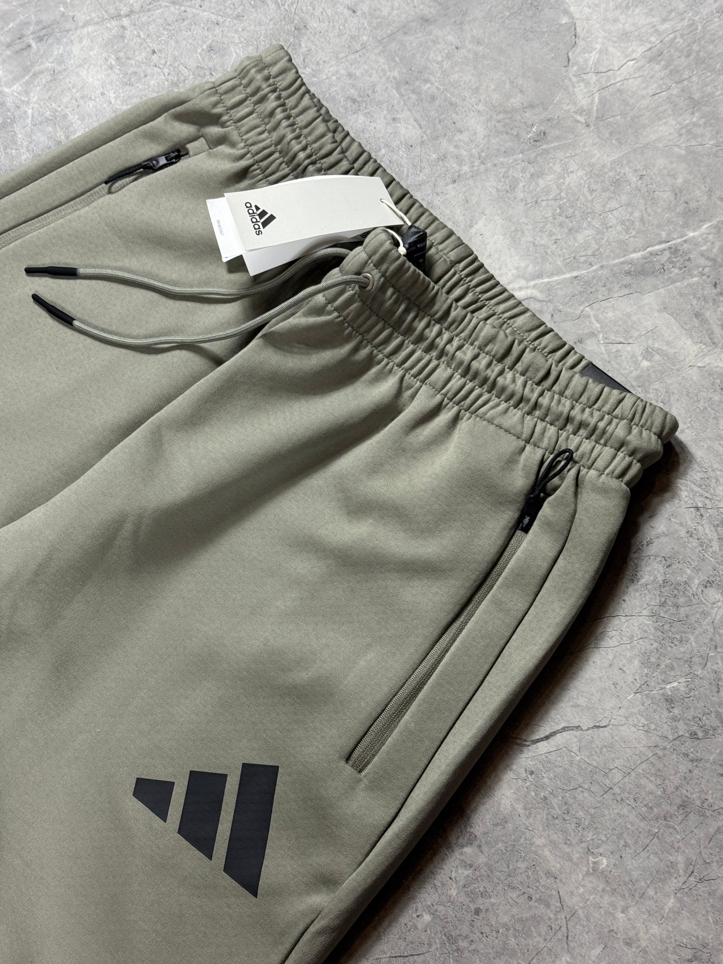 Adidas ZNE muška trenerka (L)