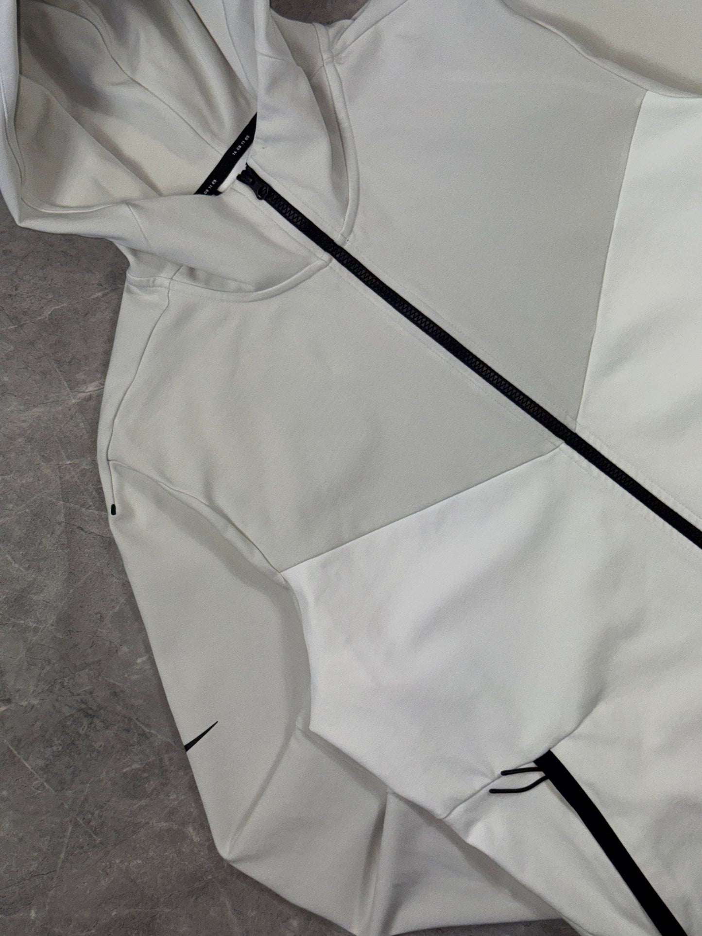 Nike Tech muška dukserica (XL)