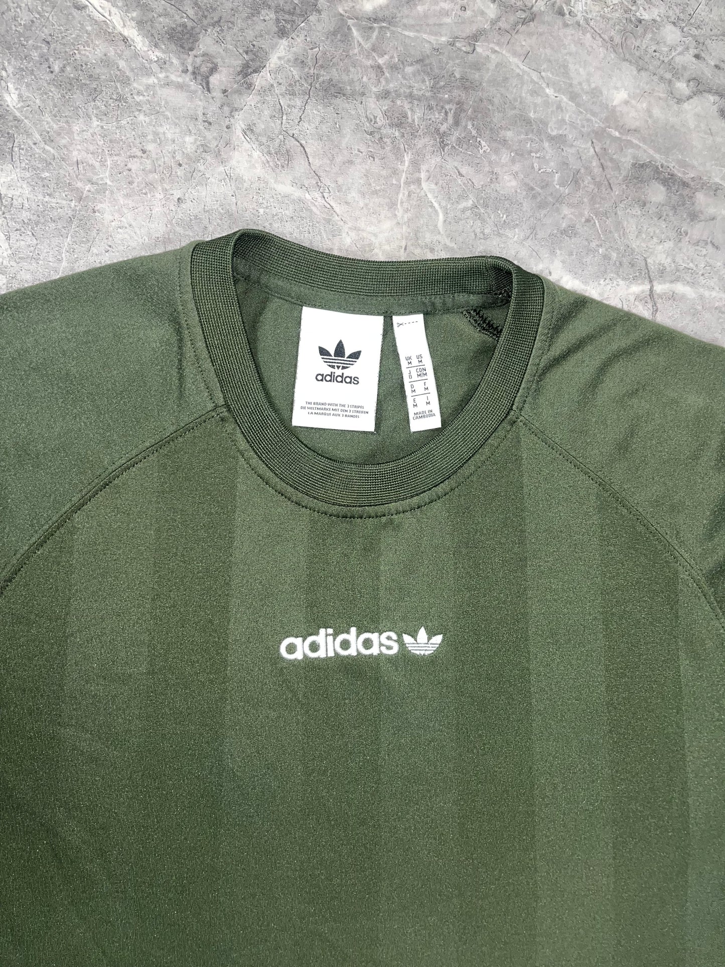 Adidas Originals olive muška majica (M)