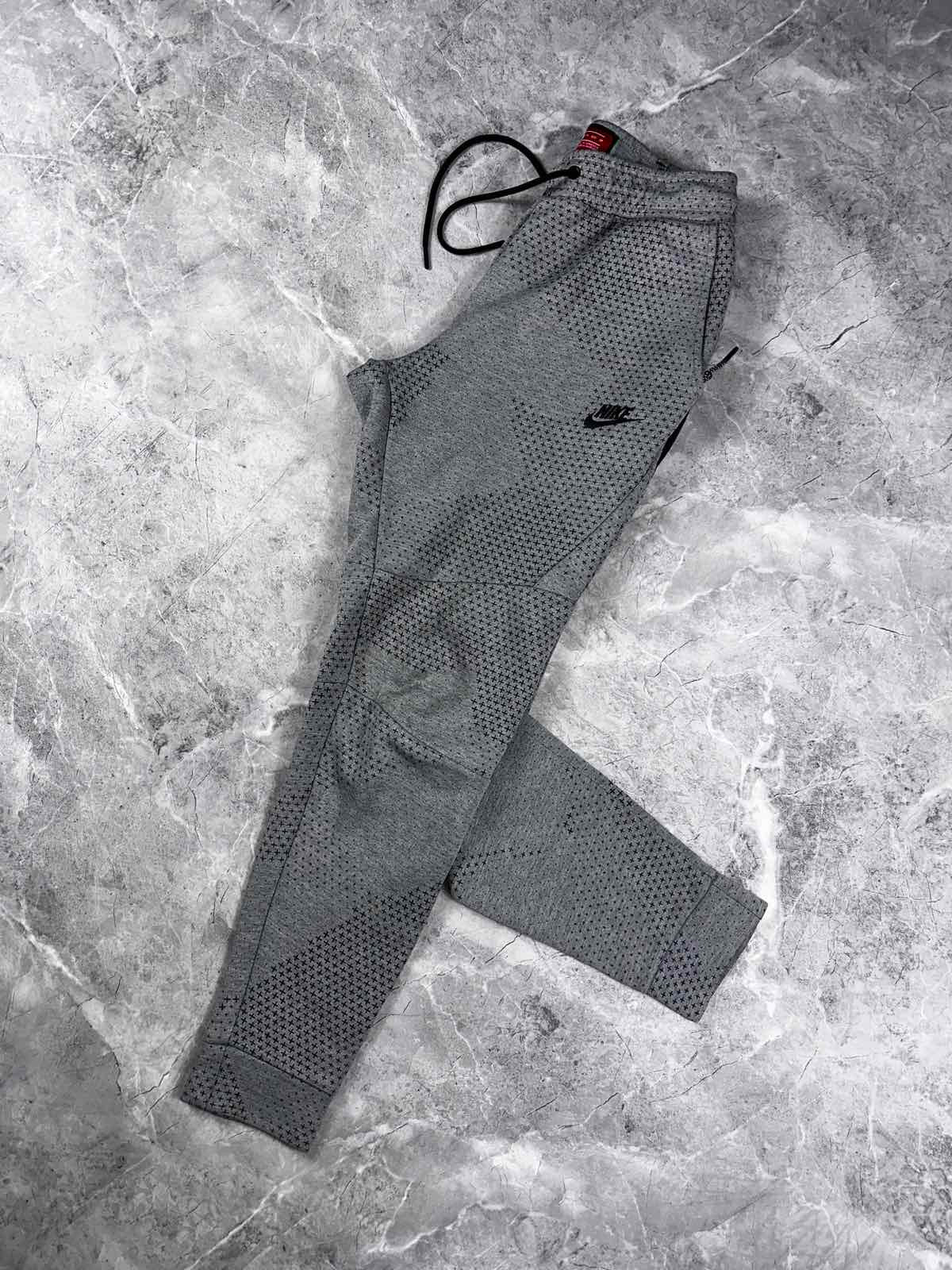 Nike Tech Fleece GX muška trenerka(XS)