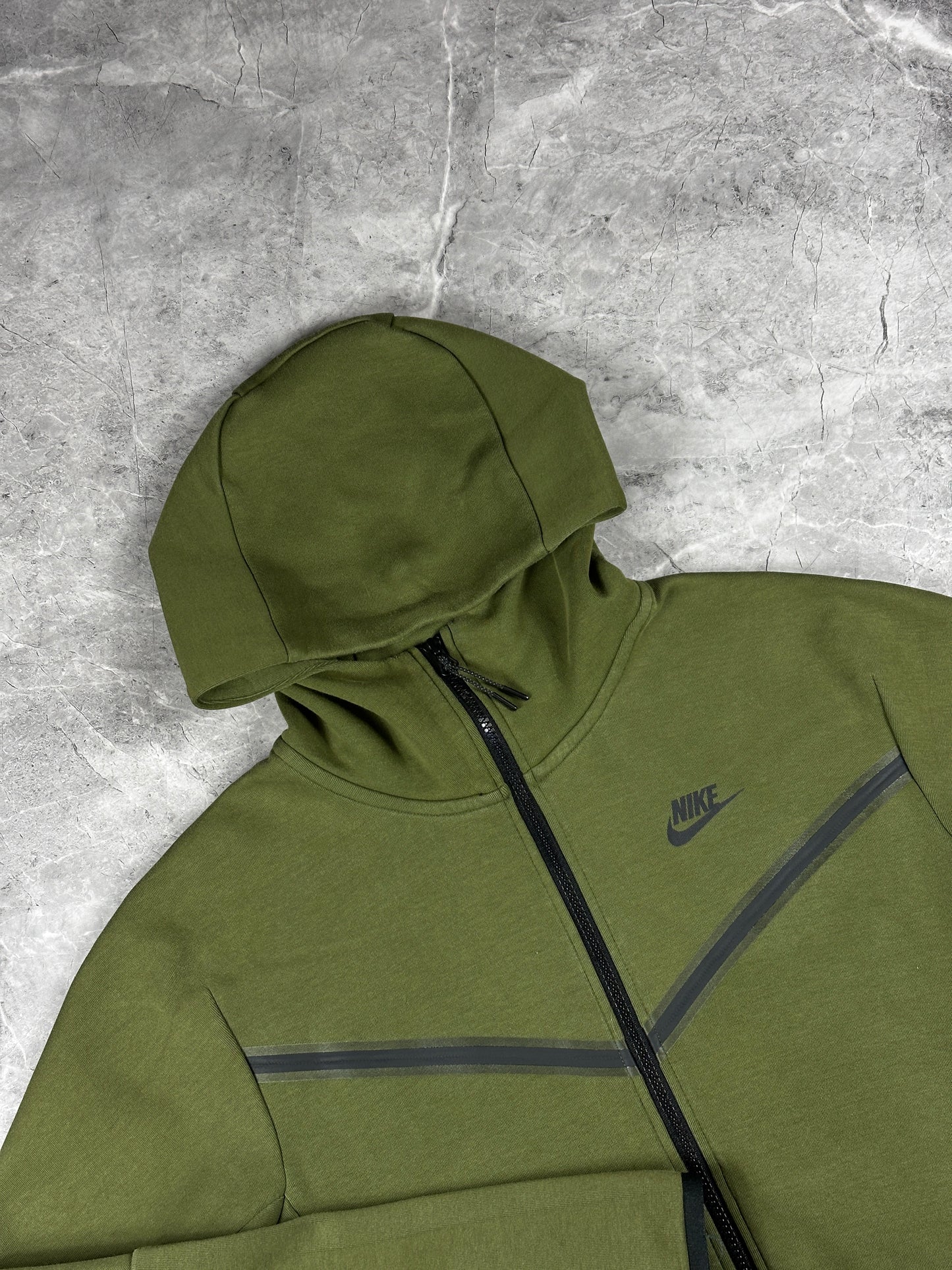Nike Tech Fleece Olive muška dukserica(S)