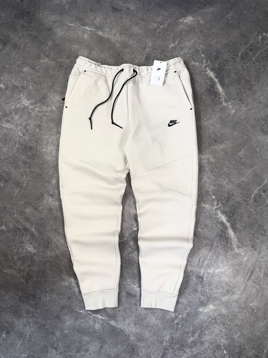 Nike Tech Fleece muška trenerka (XL)