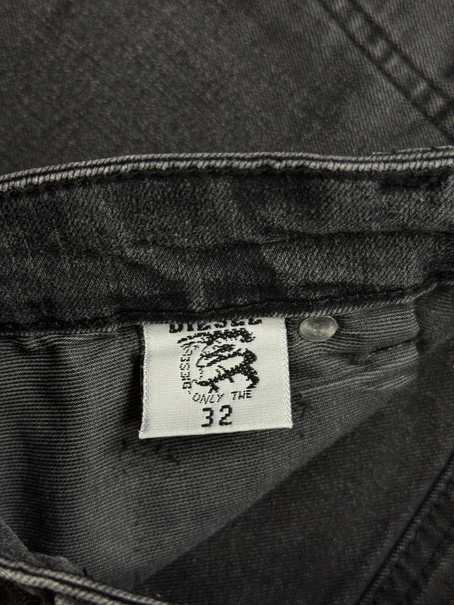 Diesel muške pantalone (M)