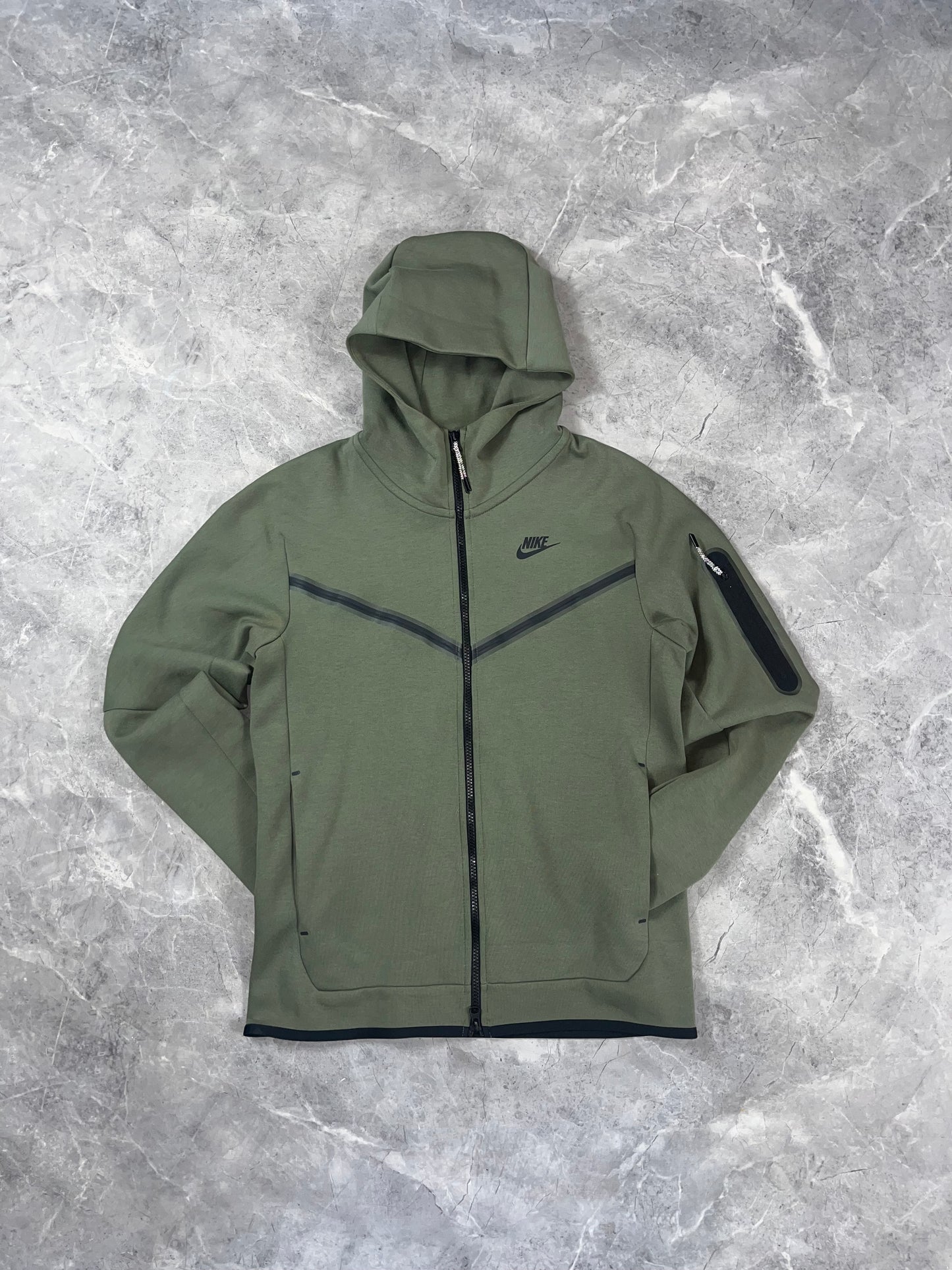 Nike Tech Fleece muška olive dukserica (S)