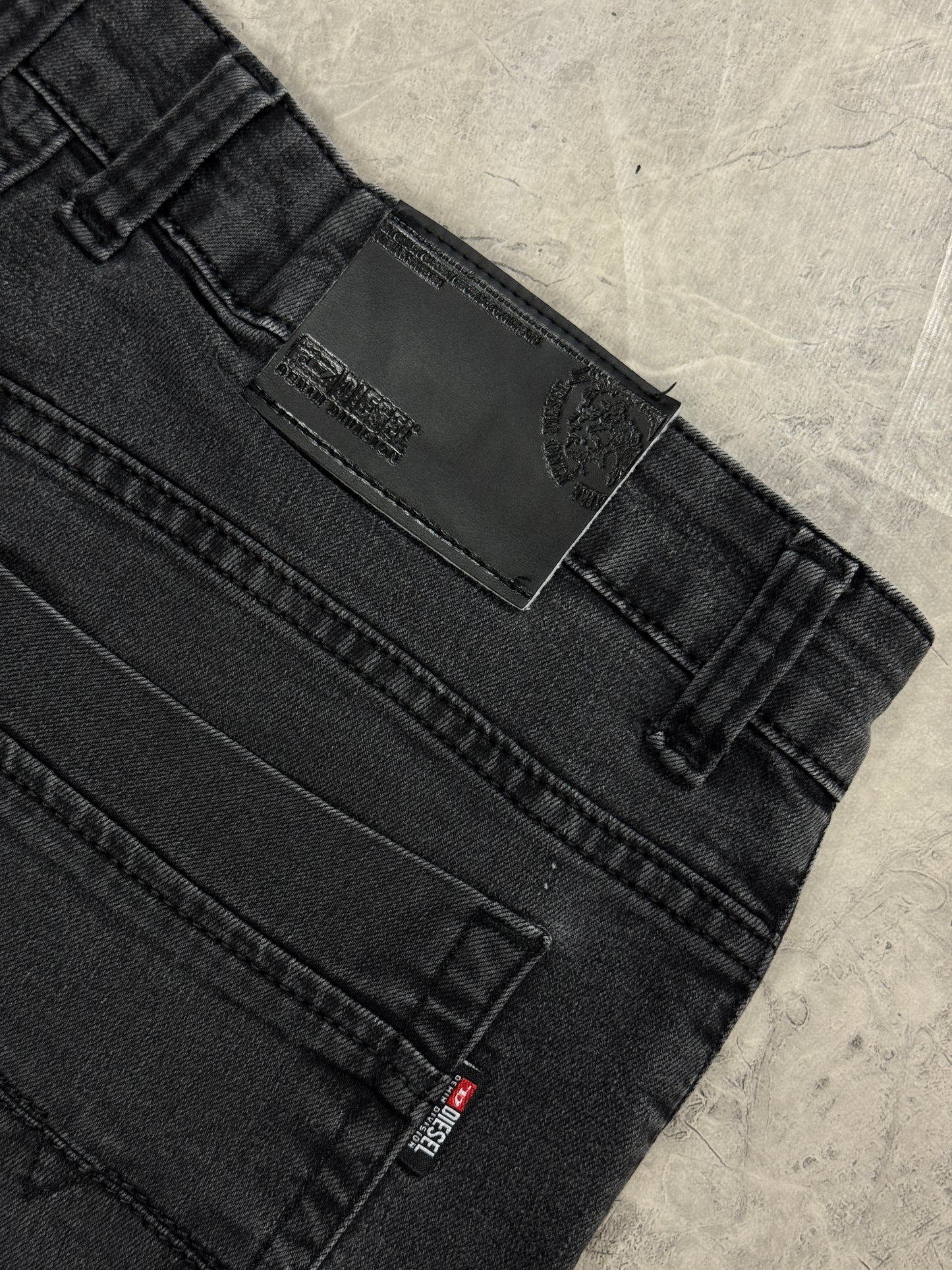 Diesel muške pantalone (M)