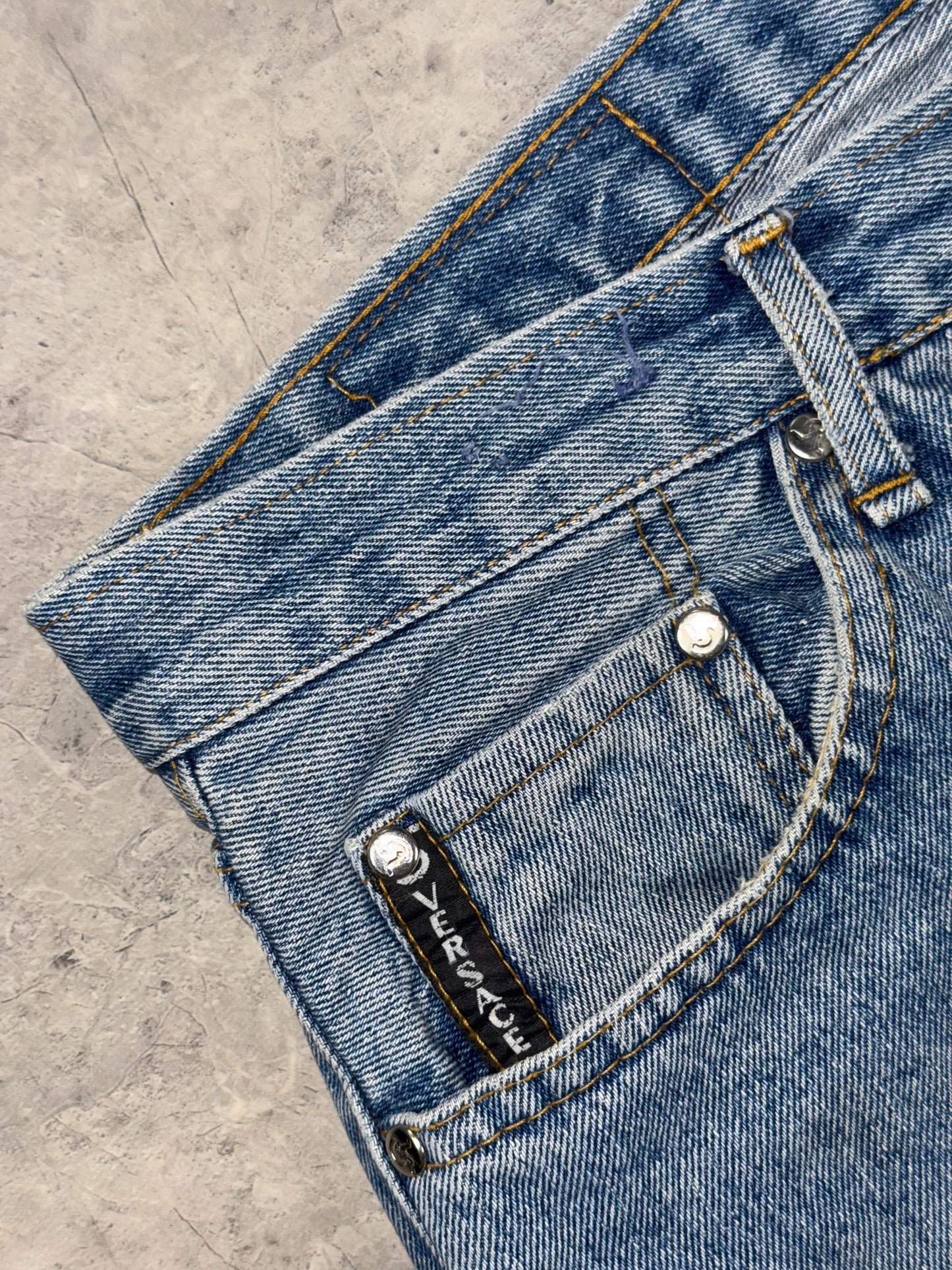 Versace muške pantalone (M)