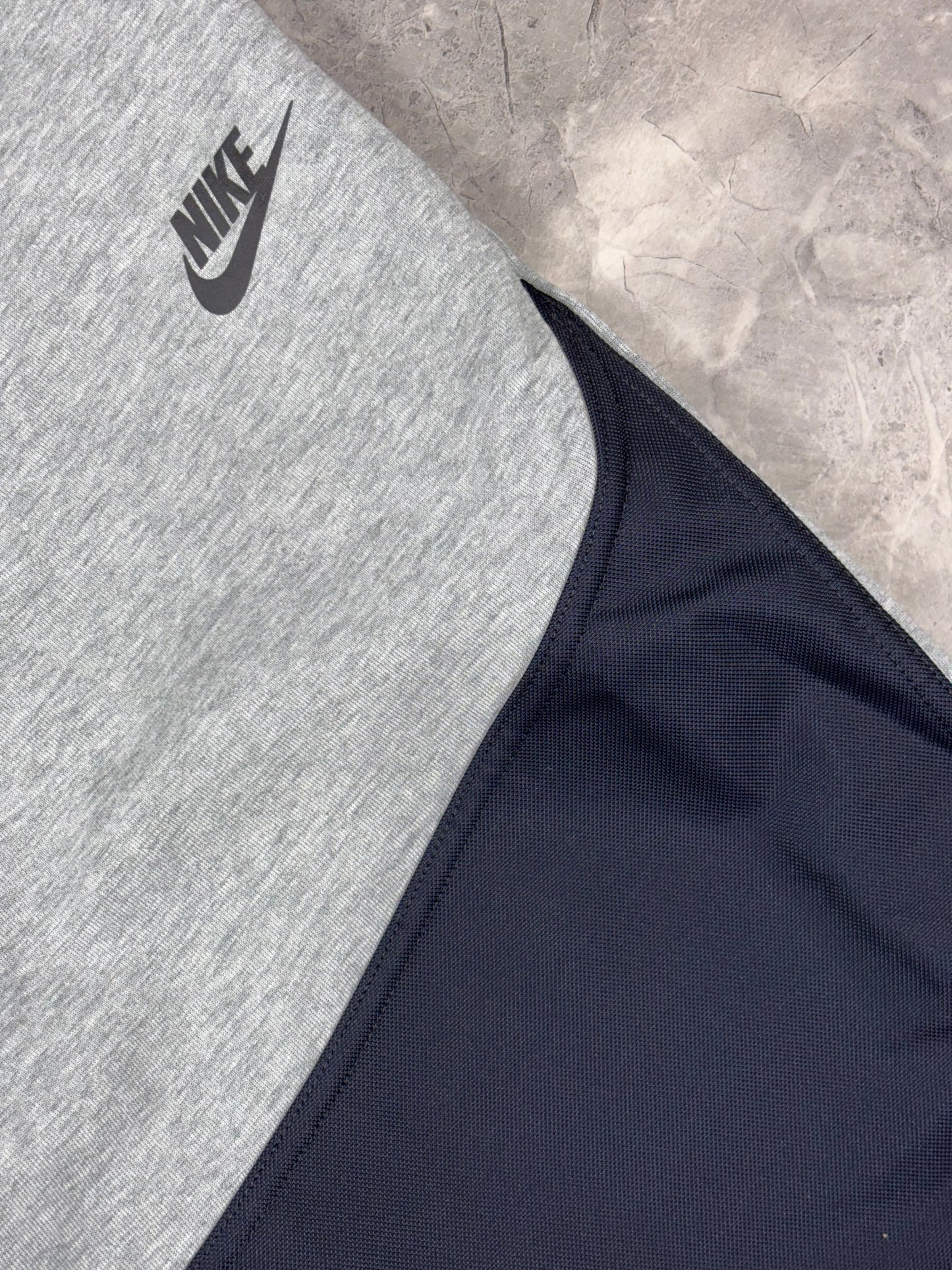 Nike Tech Fleece Hybrid muška trenerka (L,XL)