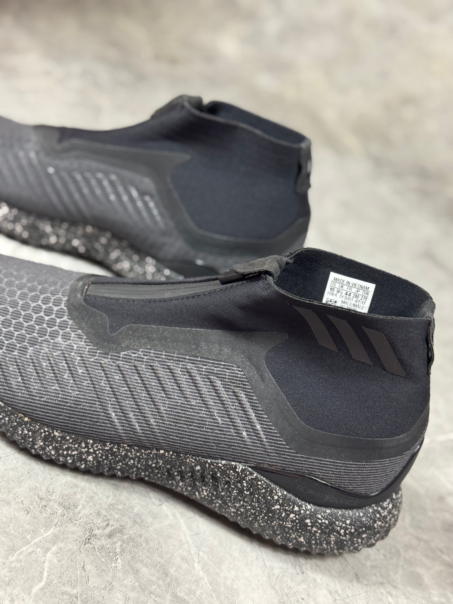 Adidas Alphabounce 5.8 Zip Core Black muške patike(44)