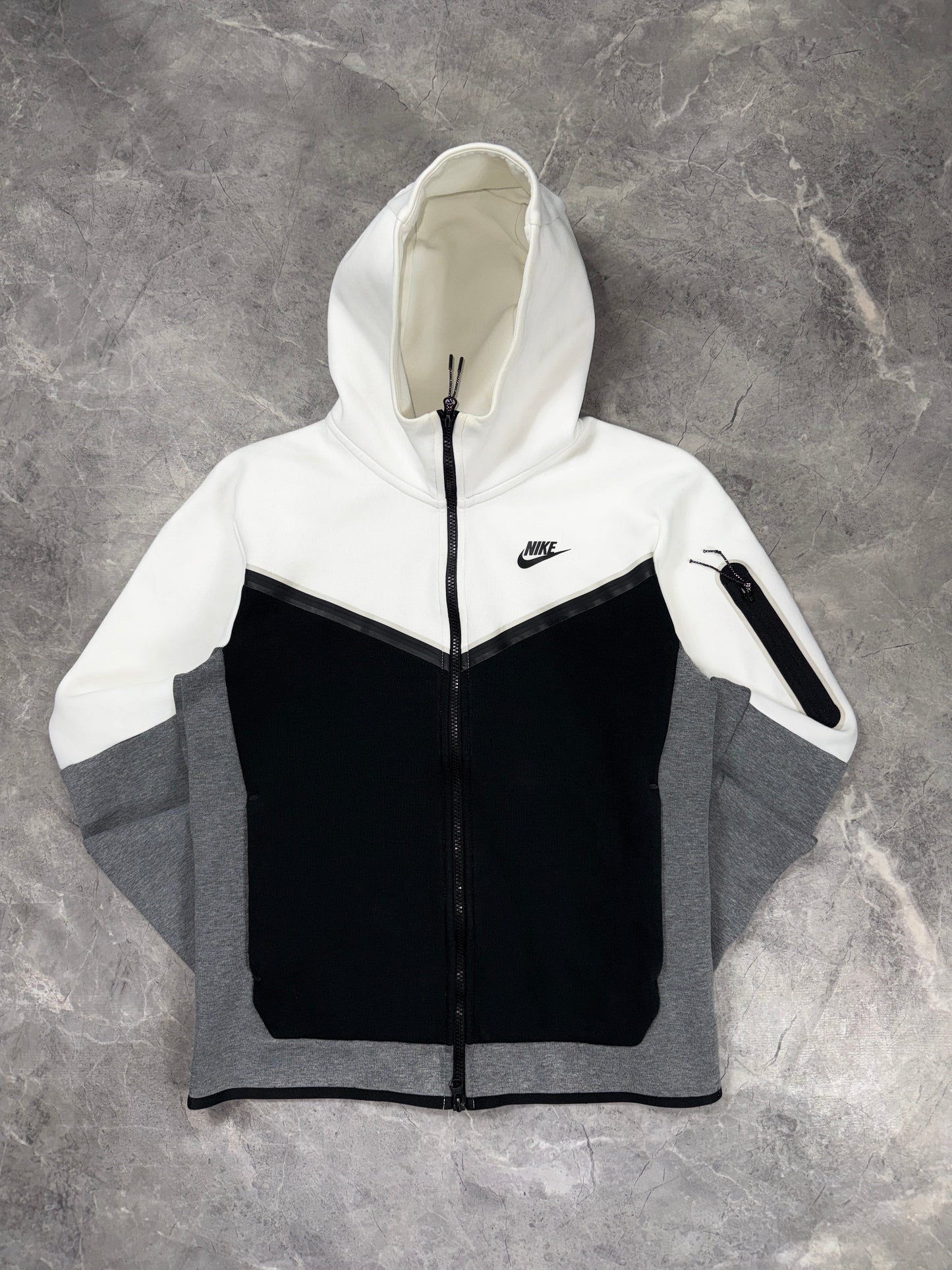 Nike Tech Fleece muška dukserica(S)