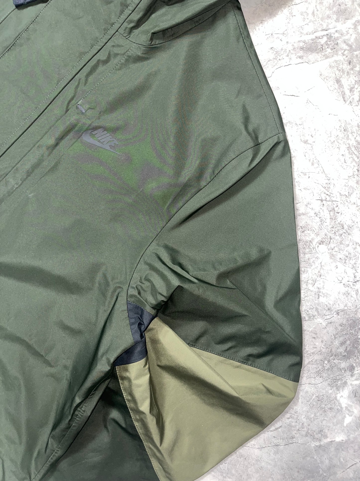Nike Tech Stormfit muška jakna (S, M)