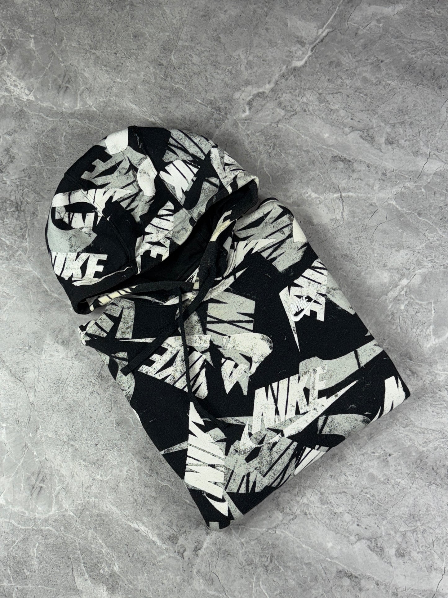 Nike All Over Print muška dukserica (M)