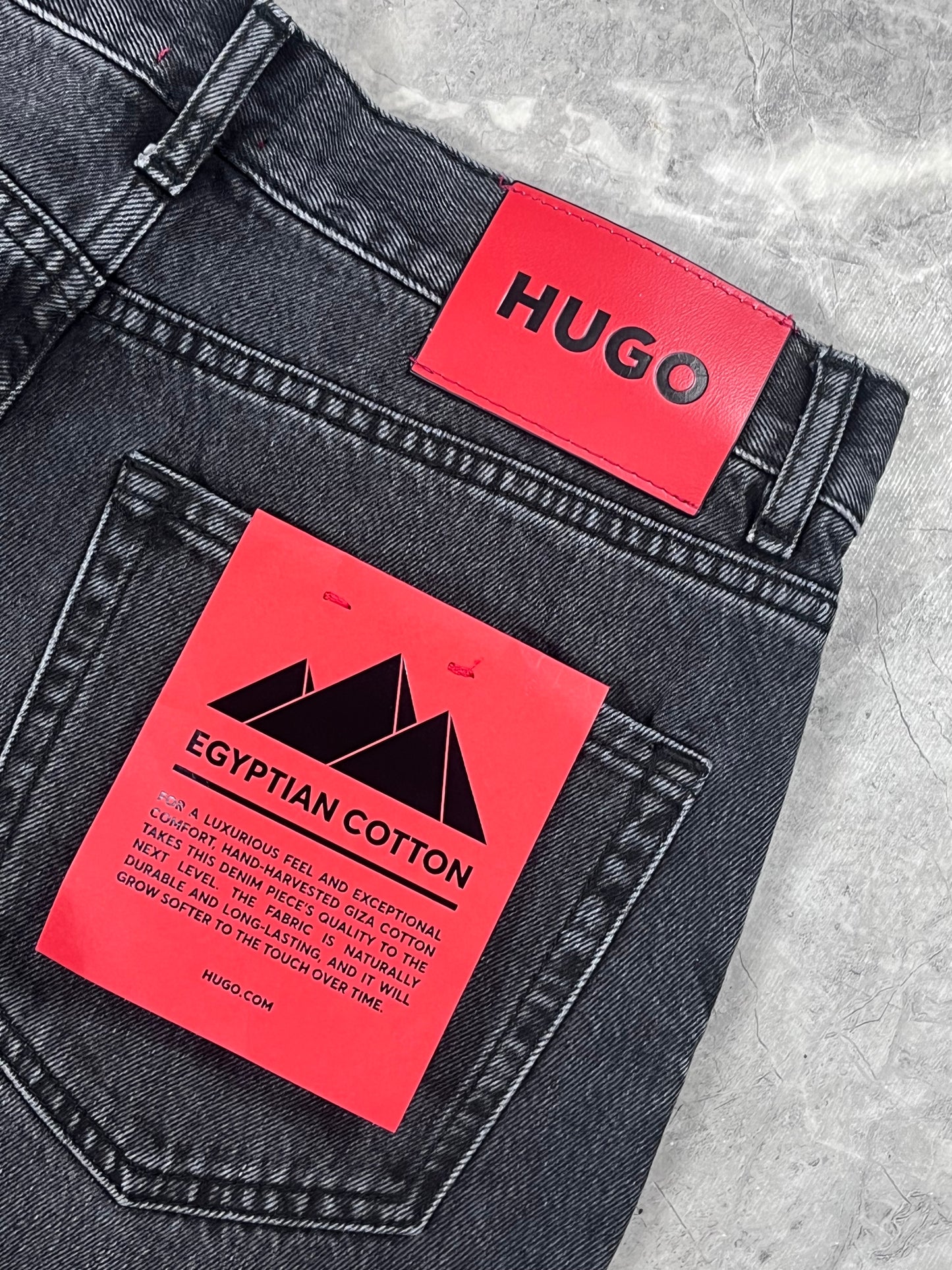 Hugo muške pantalone (W32,W34)
