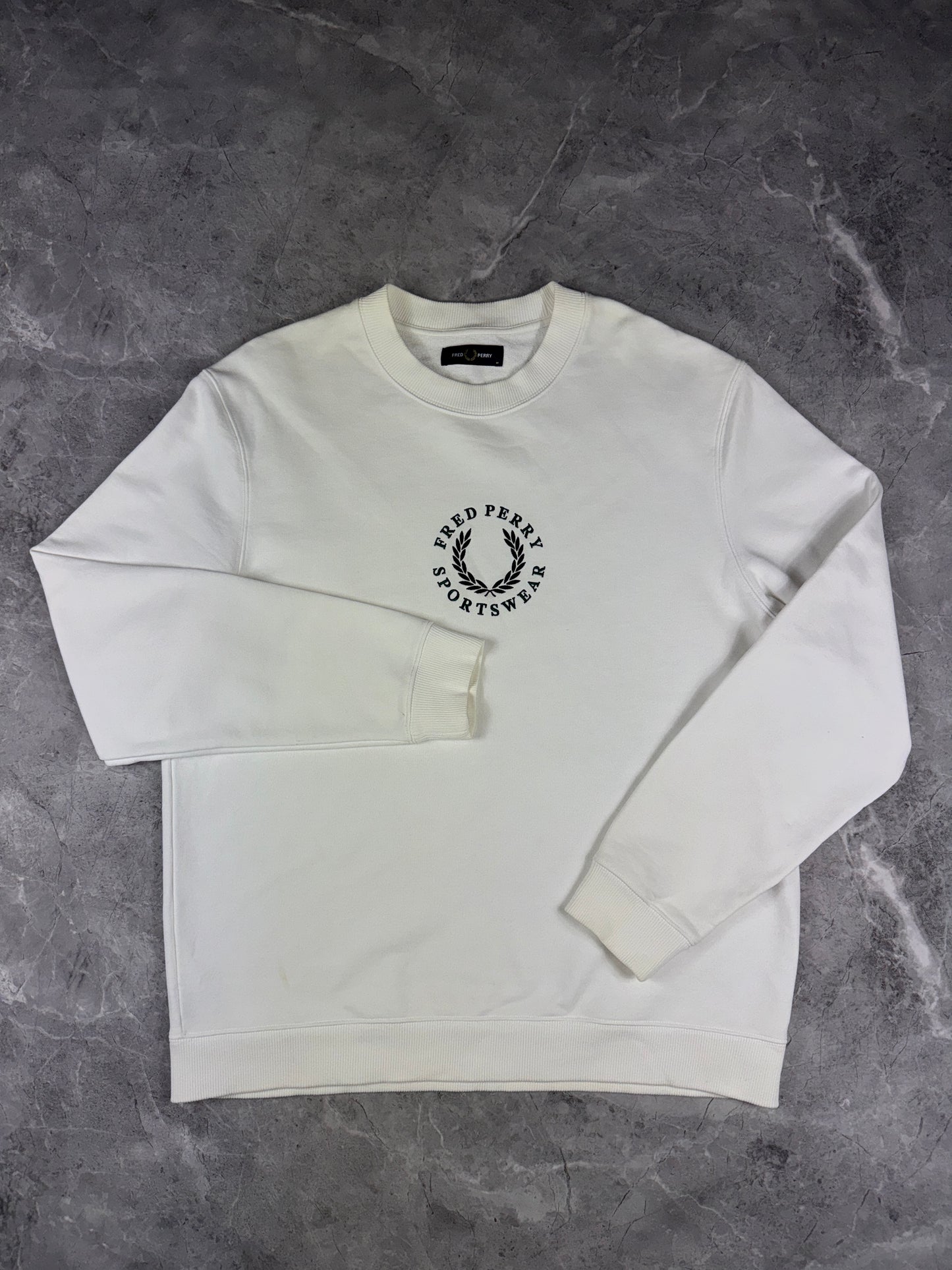 Fred Perry Beli Logo Crni muška dukserica (S)
